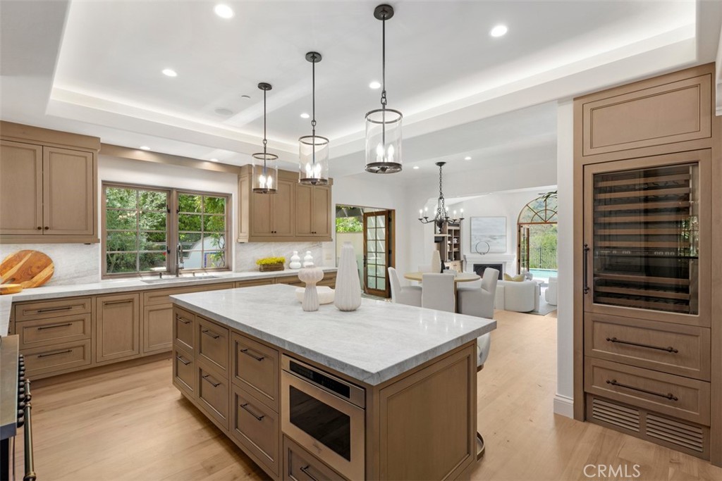 Irvine, California, 92603, United States, 5 Bedrooms Bedrooms, ,7 BathroomsBathrooms,Residential,For Sale,1906095