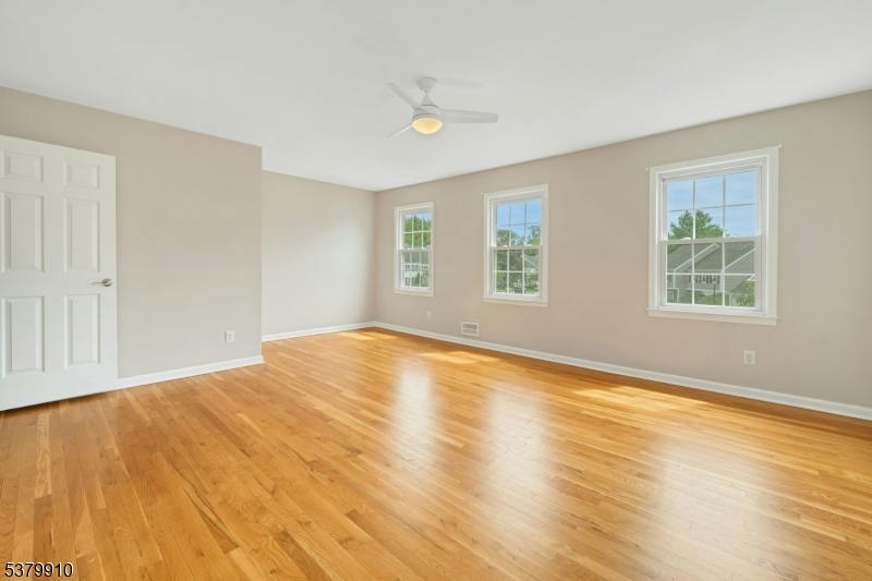 Mendham Boro, New Jersey, 07945, United States, 2 Bedrooms Bedrooms, ,3 BathroomsBathrooms,Residential,For Sale,1926186