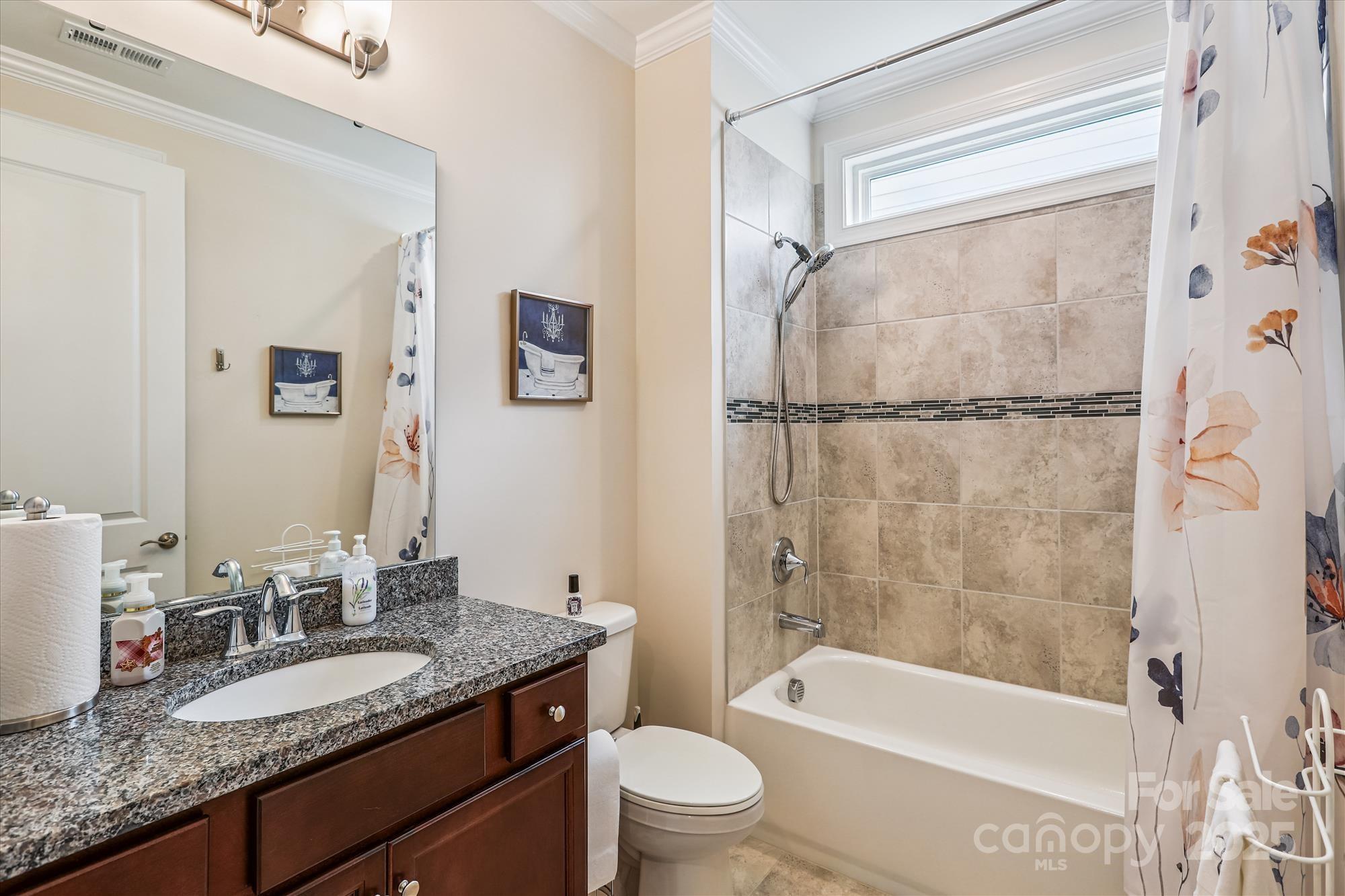 Charlotte, North Carolina, 28215, United States, 2 Bedrooms Bedrooms, ,2 BathroomsBathrooms,Residential,For Sale,1933385