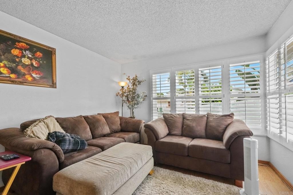 San Diego, California, 92139, United States, 3 Bedrooms Bedrooms, ,2 BathroomsBathrooms,Residential,For Sale,1933345