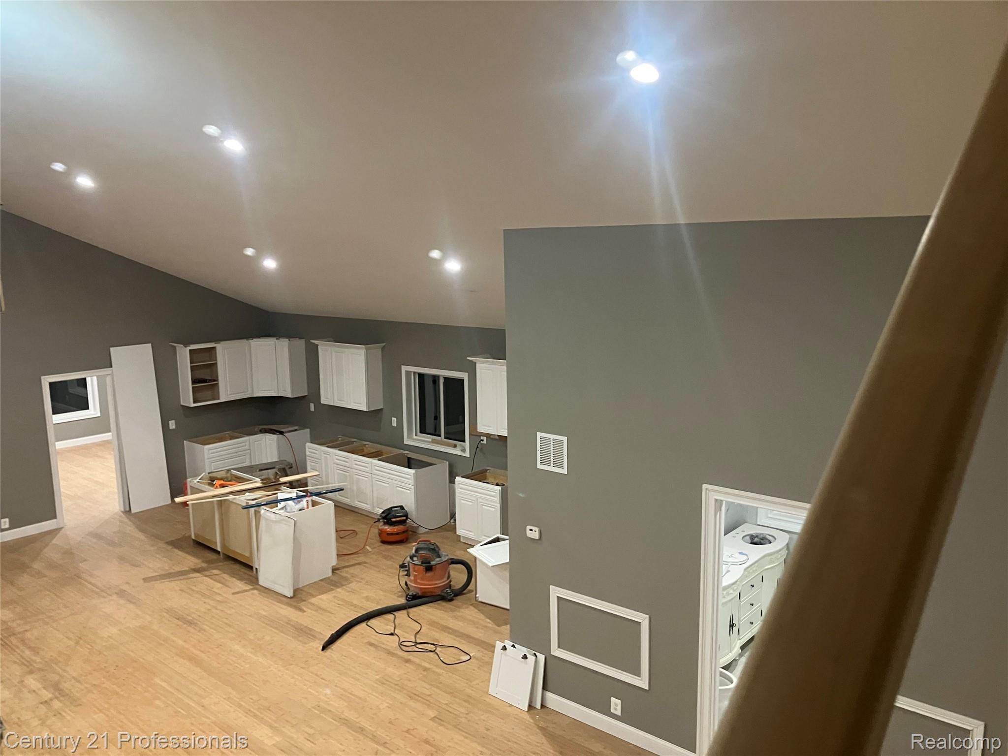 Allenton, Michigan, 48002, United States, 4 Bedrooms Bedrooms, ,3 BathroomsBathrooms,Residential,For Sale,1980291