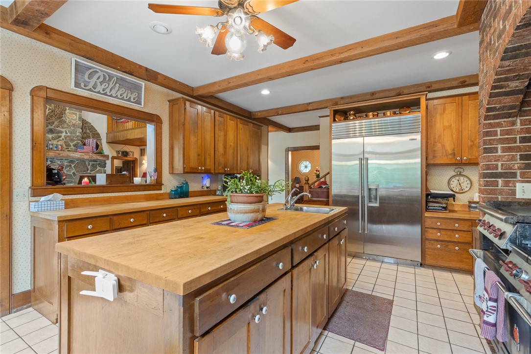 Harrison, Arkansas, 72601, United States, 7 Bedrooms Bedrooms, ,5 BathroomsBathrooms,Residential,For Sale,1850166