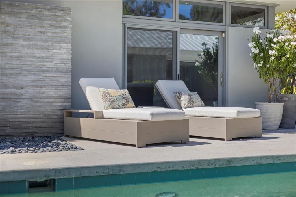 Sarasota, Florida, 34239, United States, 4 Bedrooms Bedrooms, ,5 BathroomsBathrooms,Residential,For Sale,1988202