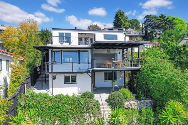 Los Angeles, California, 90027, United States, 3 Bedrooms Bedrooms, ,3 BathroomsBathrooms,Residential,For Sale,1980837