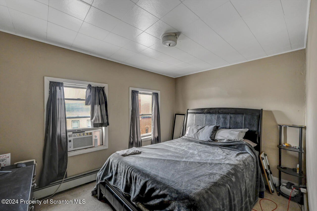 Olyphant, Pennsylvania, 18447, United States, ,Residential,For Sale,1996736