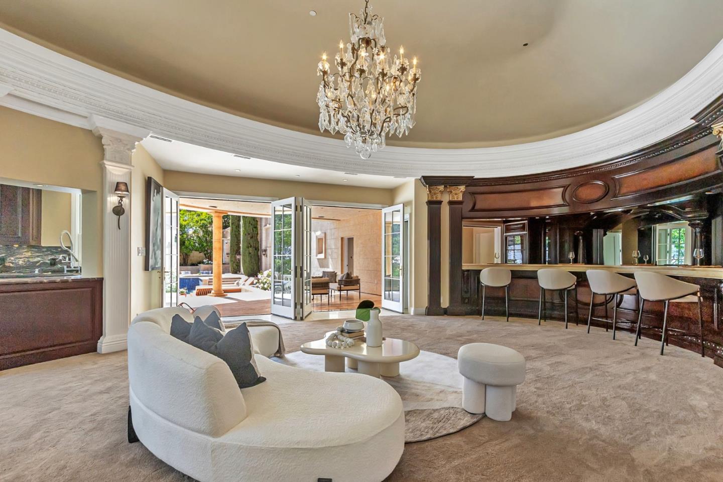 Los Gatos, California, 95032, United States, 8 Bedrooms Bedrooms, ,11 BathroomsBathrooms,Residential,For Sale,1855941