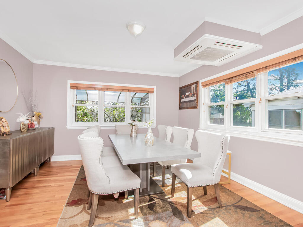 Yonkers, New York, 10704, United States, 4 Bedrooms Bedrooms, ,4 BathroomsBathrooms,Residential,For Sale,1977850