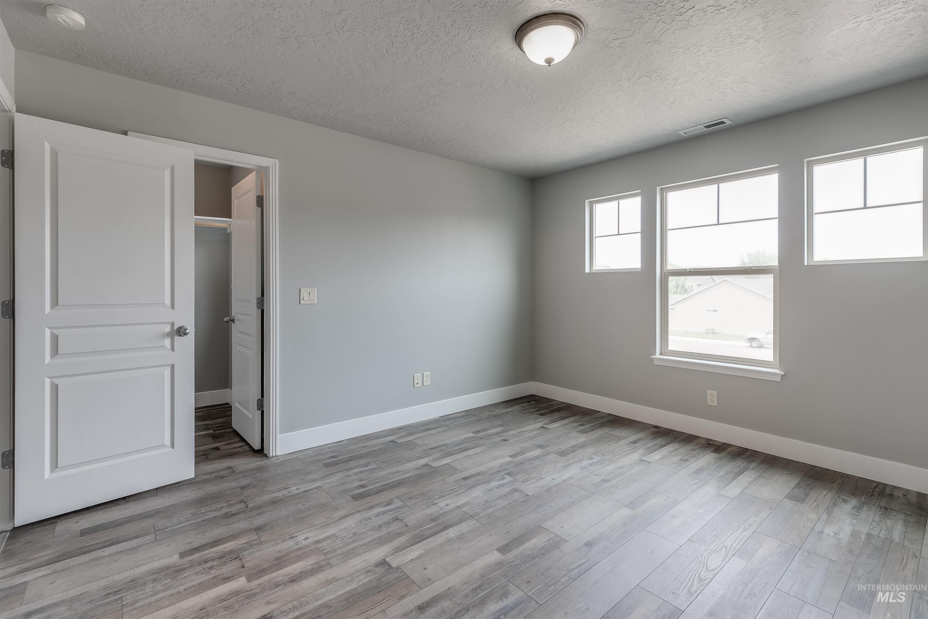 9635/9637 Landmark St, Boise, Idaho, 83704, United States, 6 Bedrooms Bedrooms, ,6 BathroomsBathrooms,Residential,For Sale,9635/9637 Landmark St,1432843