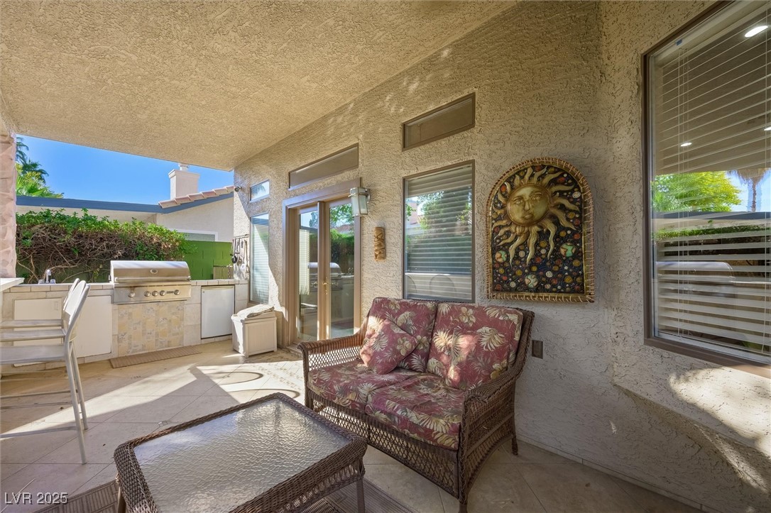 Las Vegas, Nevada, 89121, United States, 3 Bedrooms Bedrooms, ,3 BathroomsBathrooms,Residential,For Sale,1988957