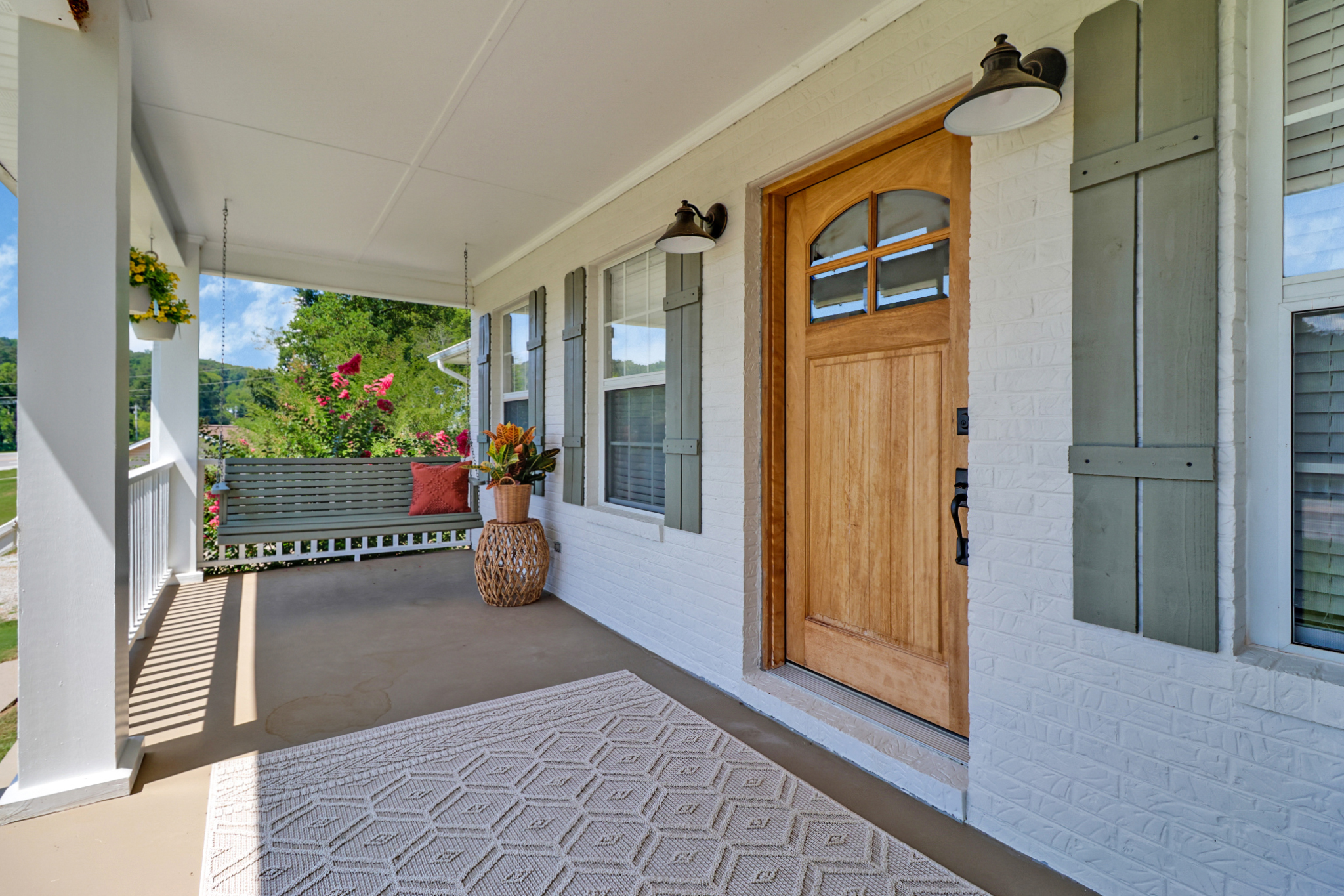 Rockwood, Tennessee, 37854, United States, 4 Bedrooms Bedrooms, ,3 BathroomsBathrooms,Residential,For Sale,2011403