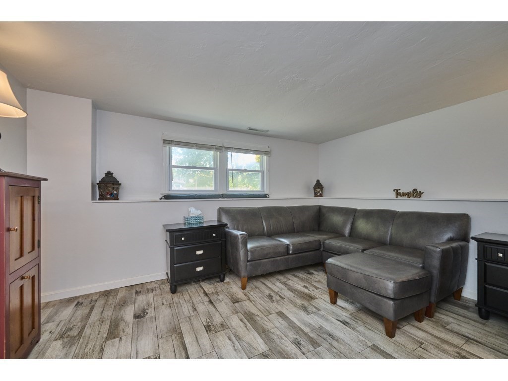 Stoughton, Massachusetts, 02072, United States, 7 Bedrooms Bedrooms, ,5 BathroomsBathrooms,Residential,For Sale,1943910