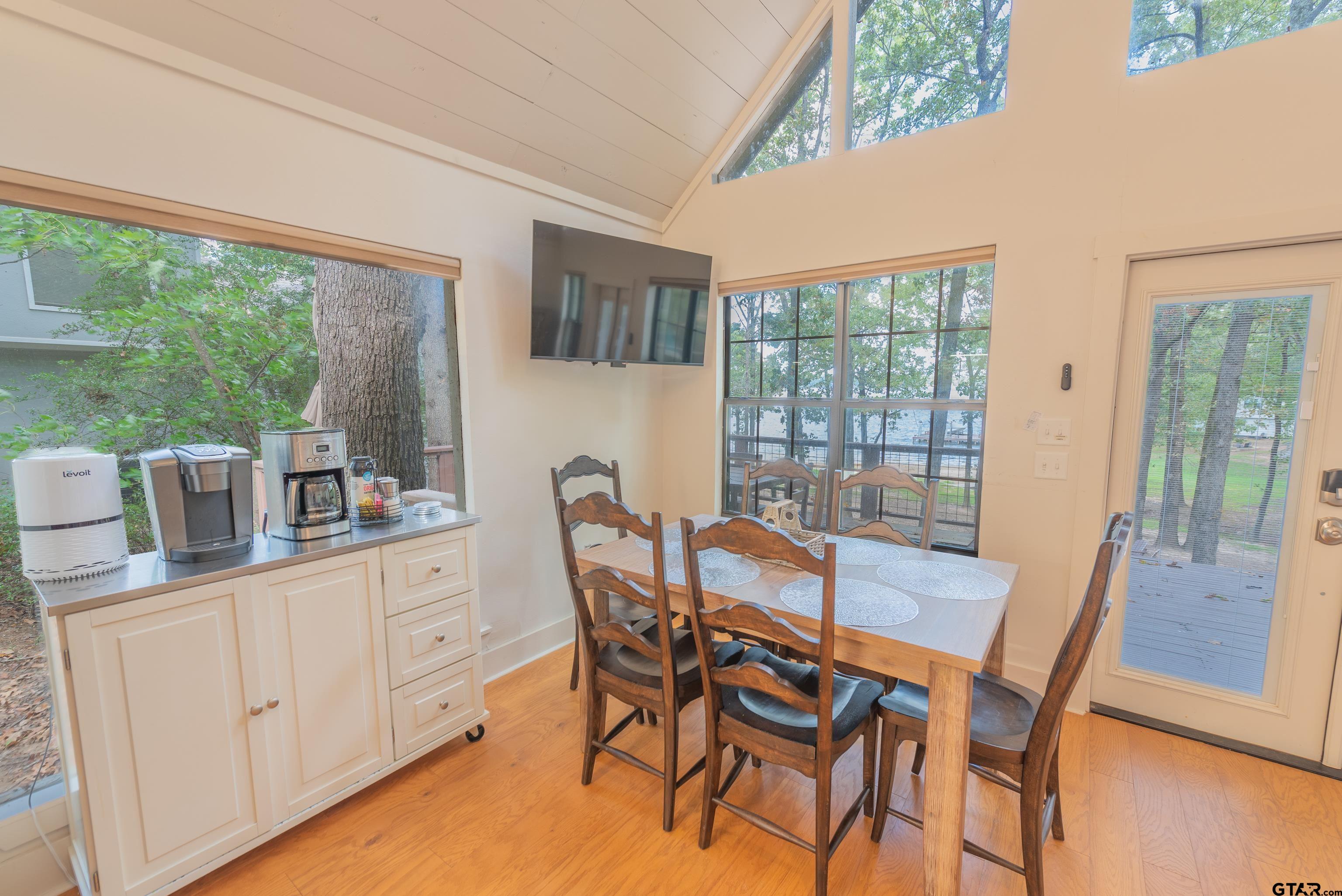 Scroggins, Texas, 75480, United States, 3 Bedrooms Bedrooms, ,2 BathroomsBathrooms,Residential,For Sale,1920372