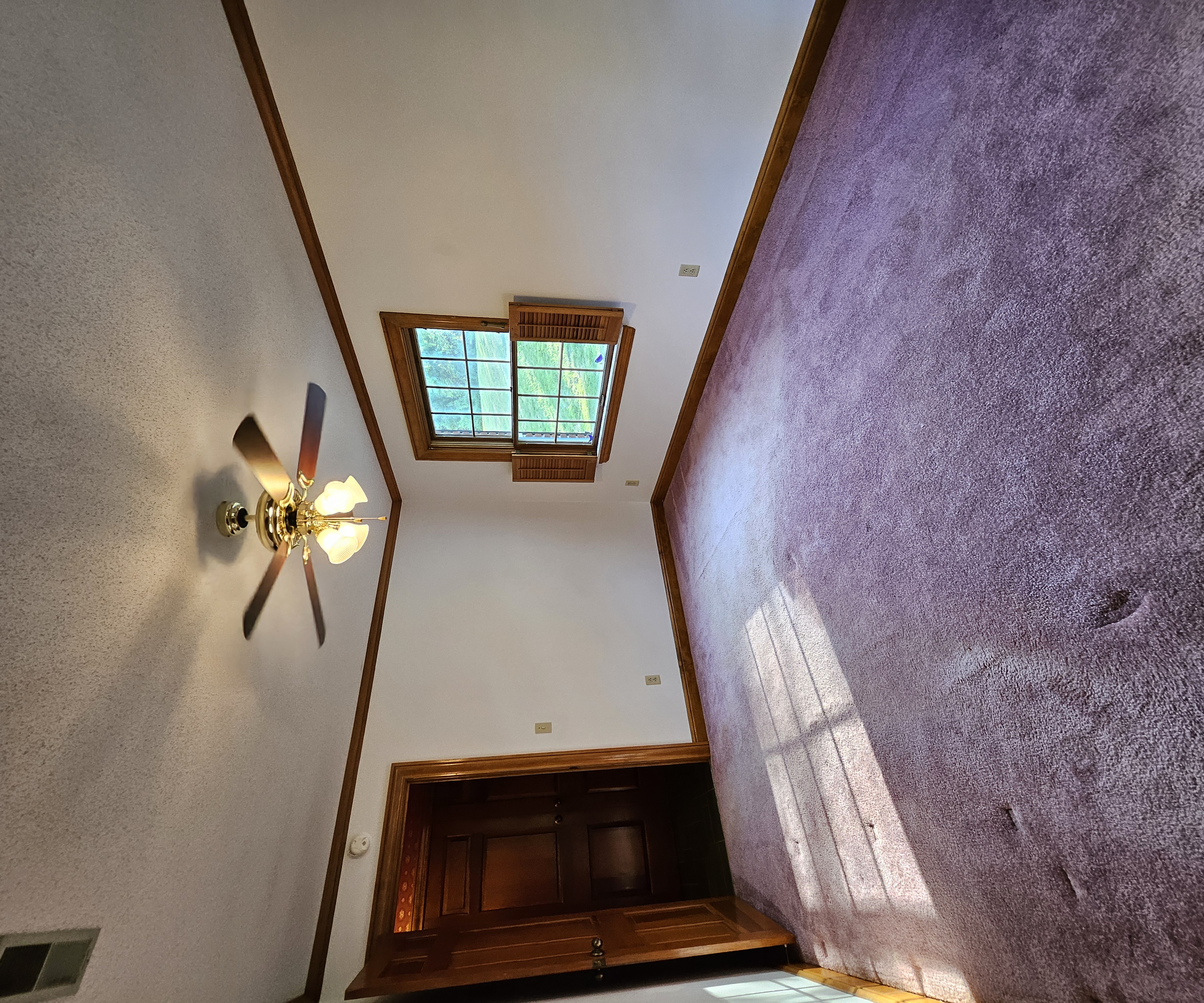 Hannibal, Missouri, 63401, United States, 3 Bedrooms Bedrooms, ,2 BathroomsBathrooms,Residential,For Sale,1981239