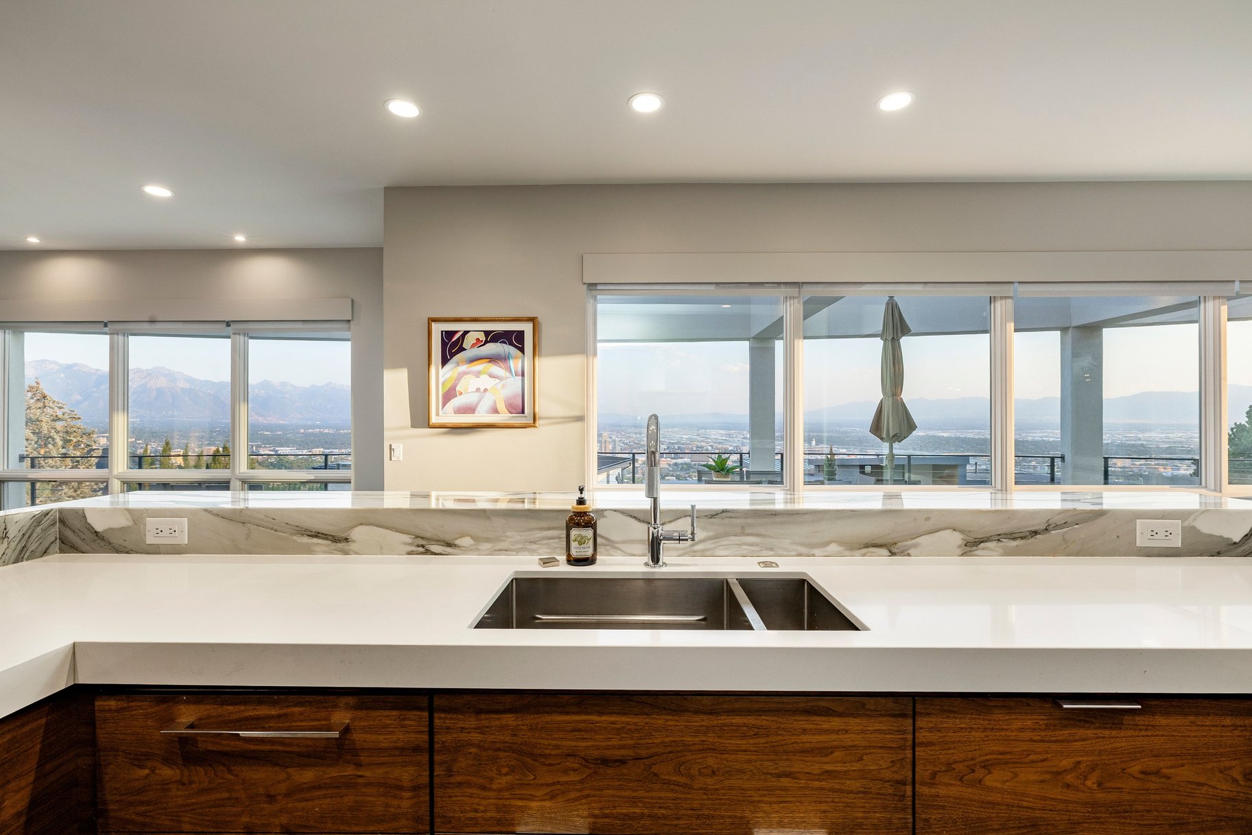  Premier Modern Residence in Dorchester Pointe with Panoramic Views - 物件實景