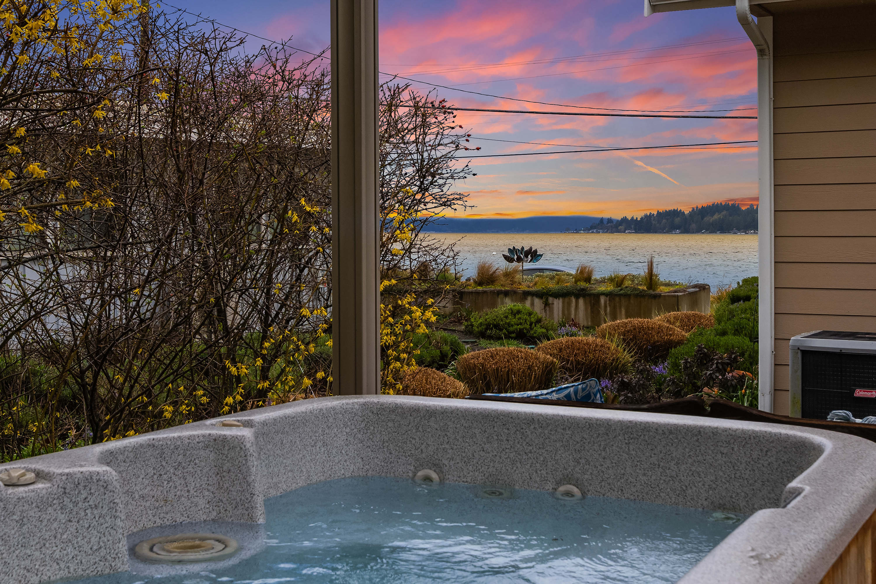  3450 Crystal Springs Dr NE, Bainbridge Island, WA 98110 - 物件實景