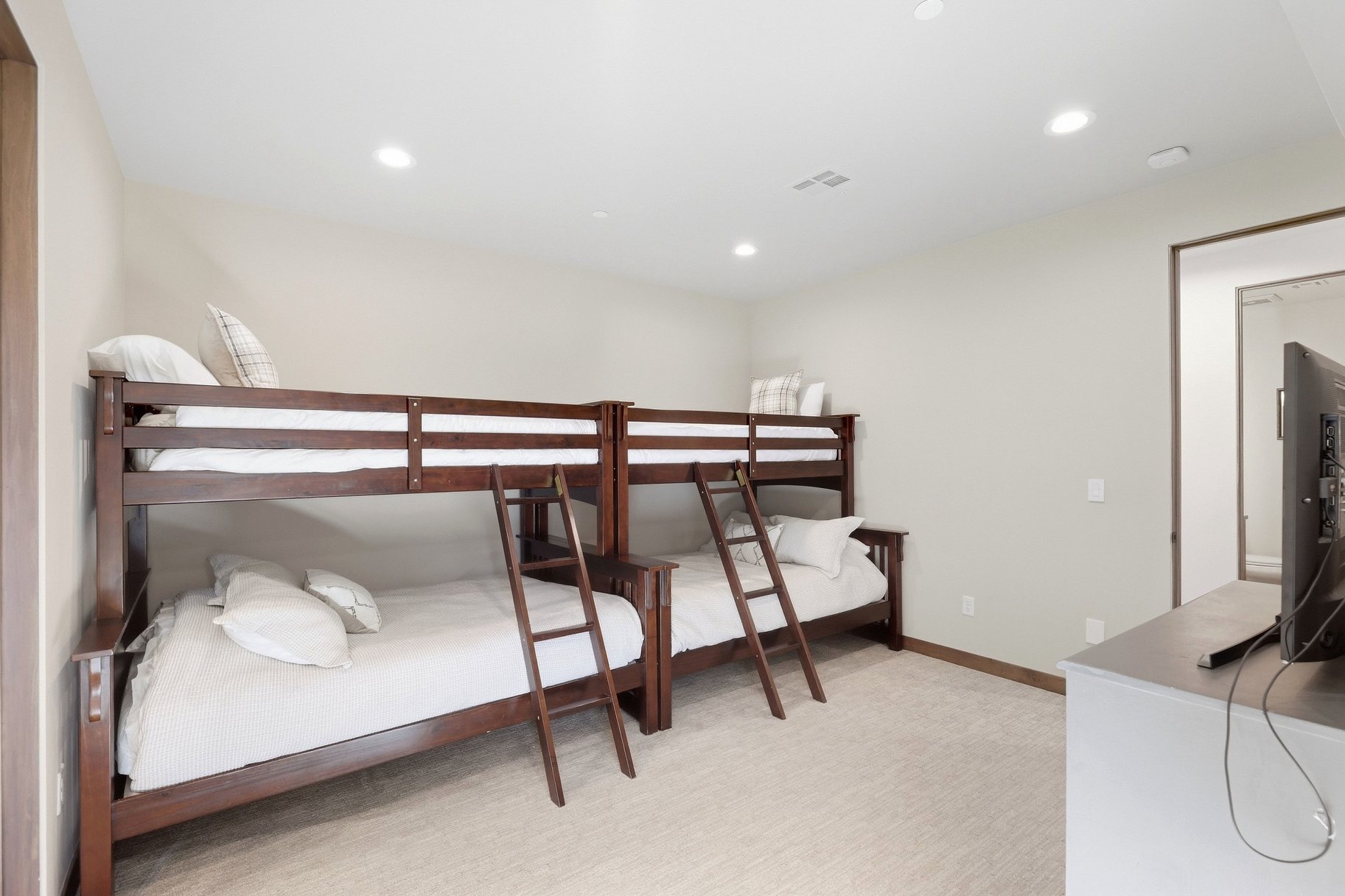  Warm Desert Modern Single Level Living in the Gated side of the Ledges Course - 物件實景