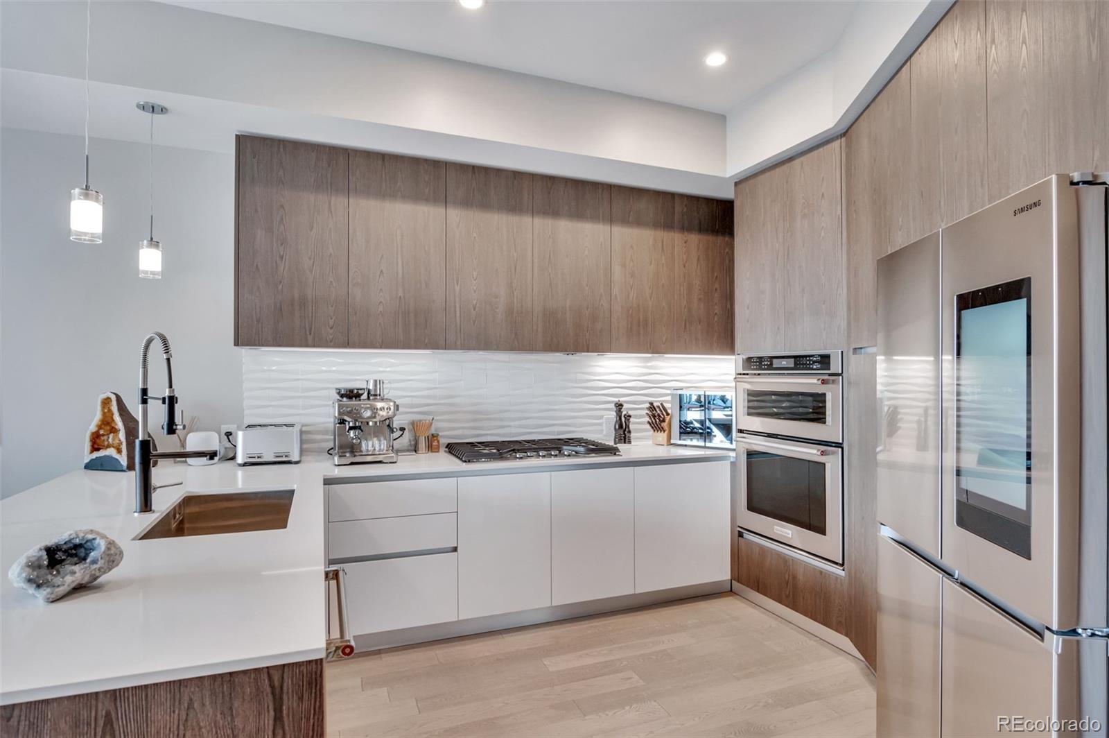 Denver, Colorado, 80204, United States, 1 Bedroom Bedrooms, ,2 BathroomsBathrooms,Residential,For Sale,1983701