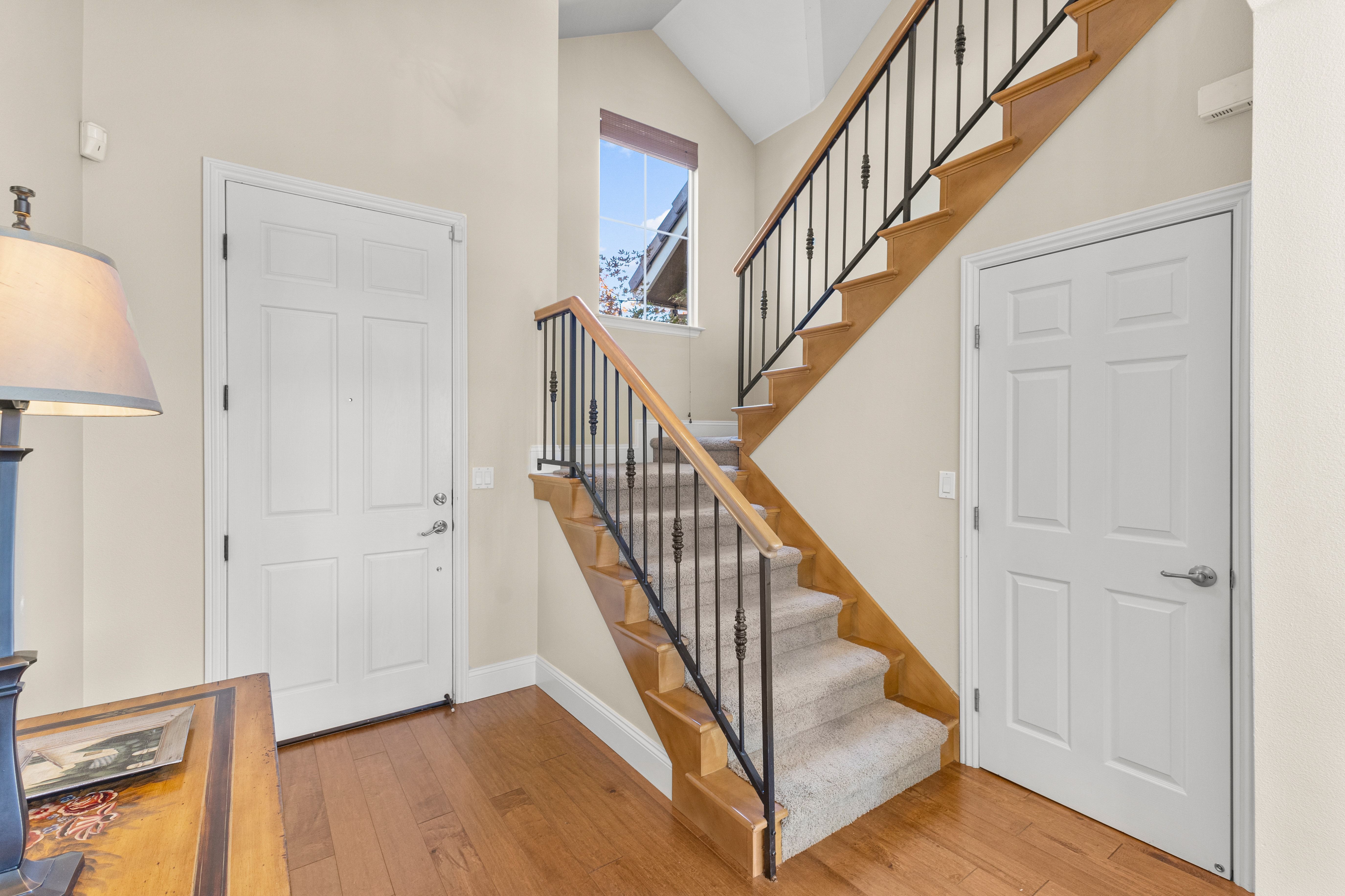  Custom Home on a Spectacular View Lot with Majestic Heritage Oak - 物件實景