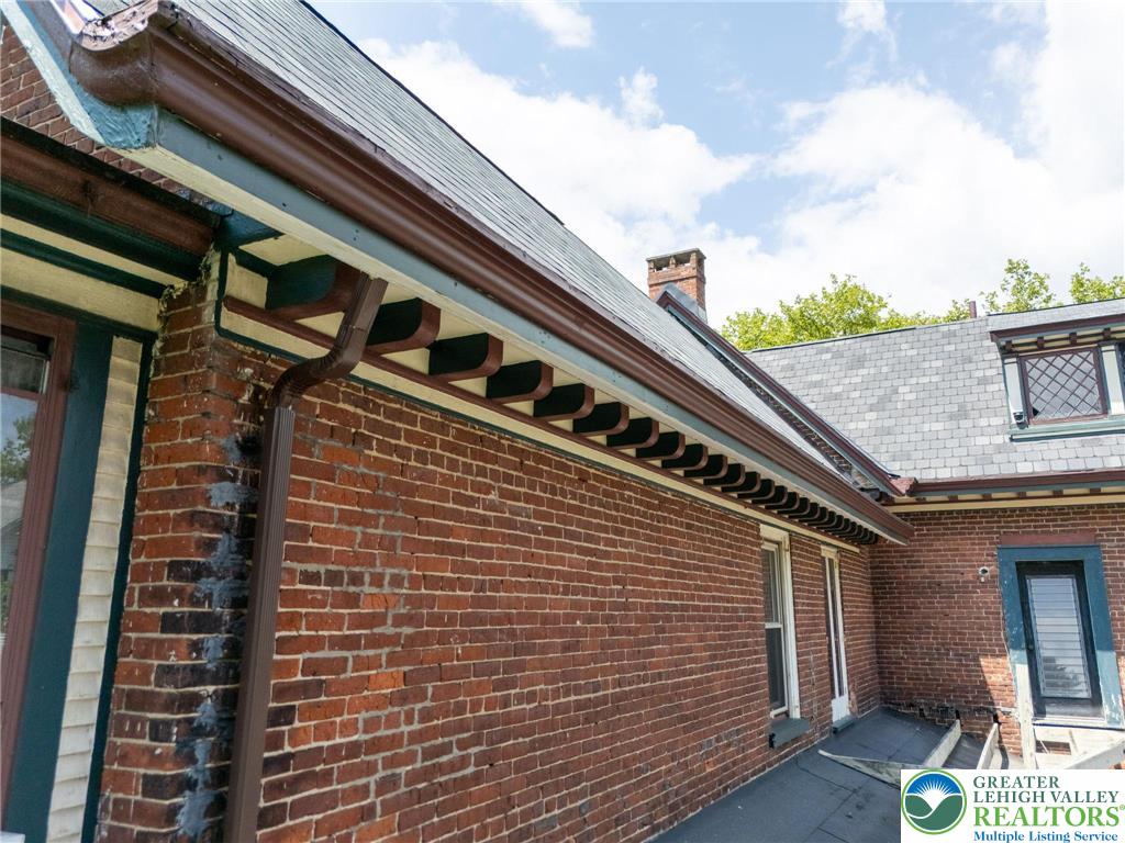 Jim Thorpe Boro, Pennsylvania, 18229, United States, 7 Bedrooms Bedrooms, ,3 BathroomsBathrooms,Residential,For Sale,1903669