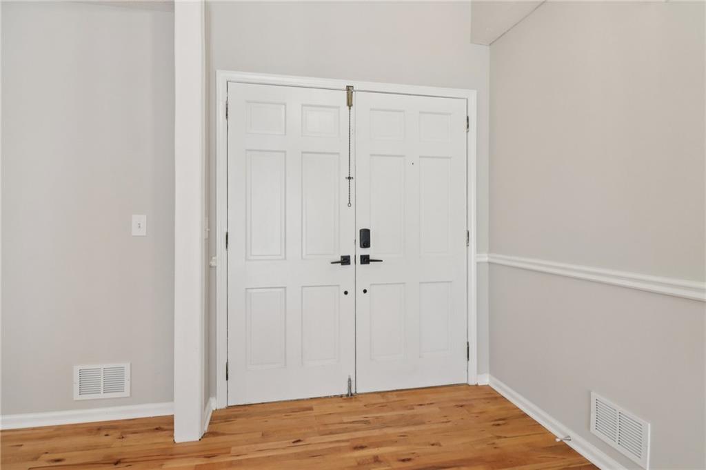 Smyrna, Georgia, 30082, United States, 6 Bedrooms Bedrooms, ,3 BathroomsBathrooms,Residential,For Sale,2002854