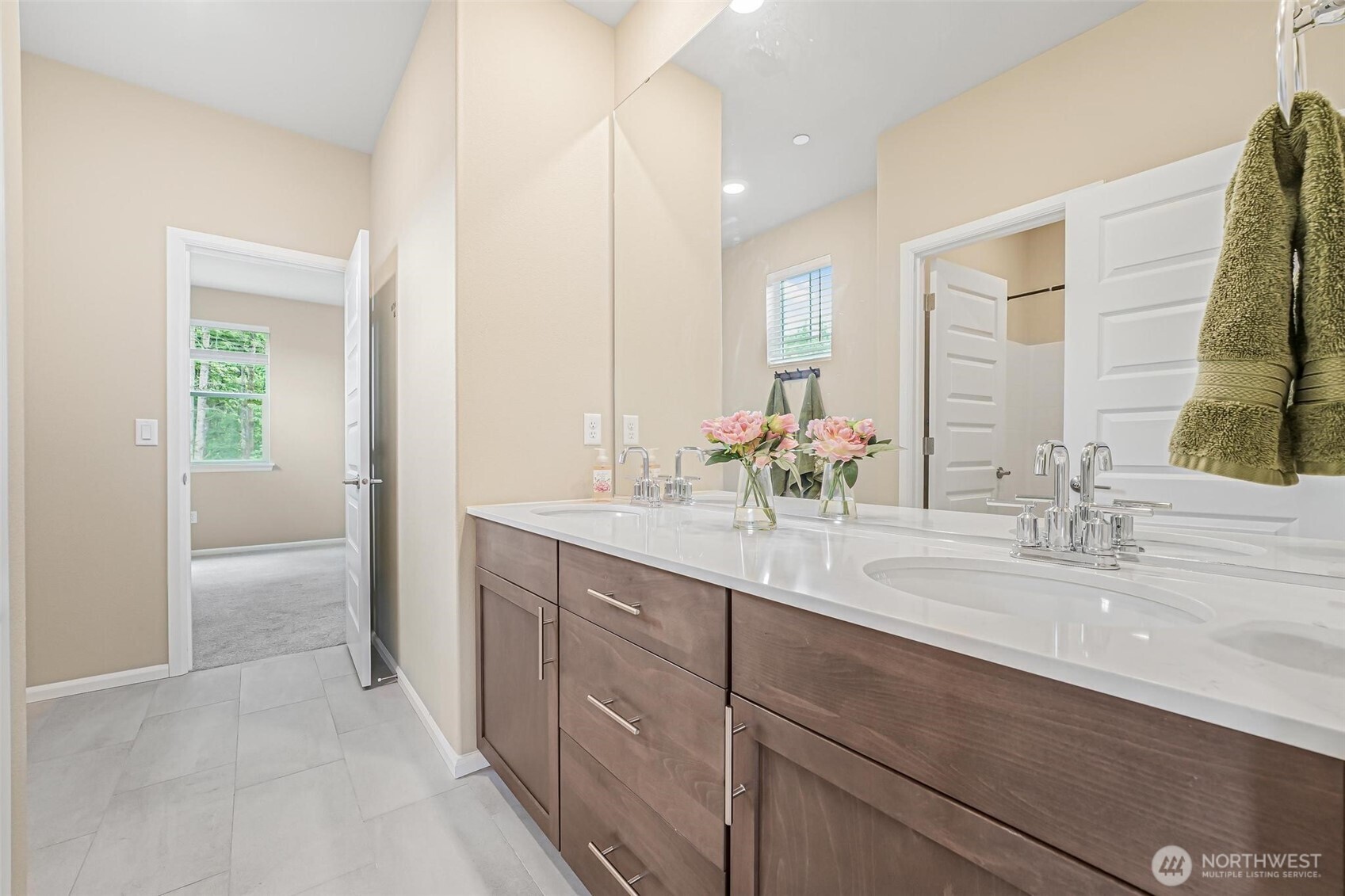 Maple Valley, Washington, 98010, United States, 5 Bedrooms Bedrooms, ,2 BathroomsBathrooms,Residential,For Sale,1917567