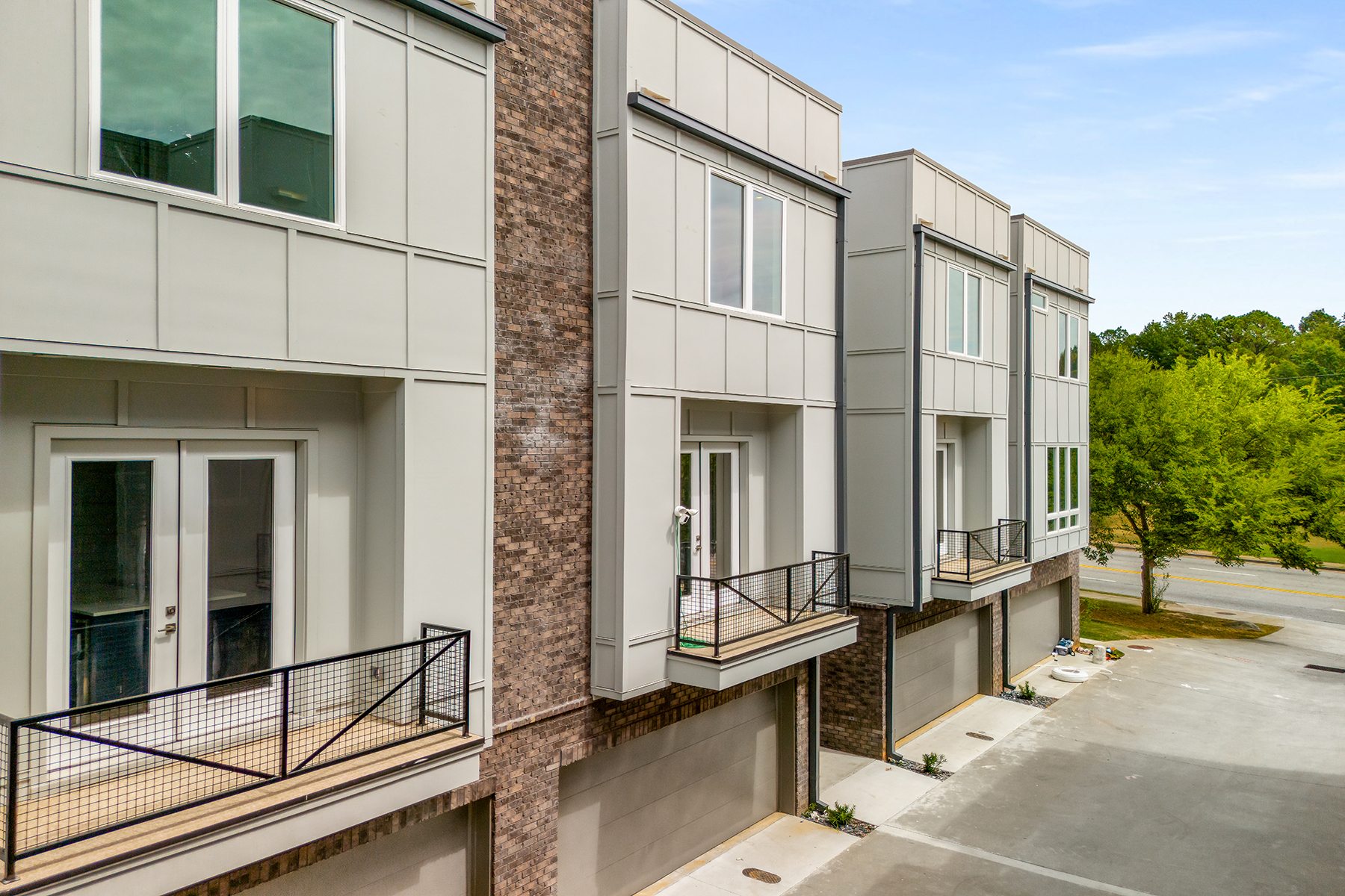  Stunning New Construction Townhomes Near Kirkwood and East Lake Village - 物件實景