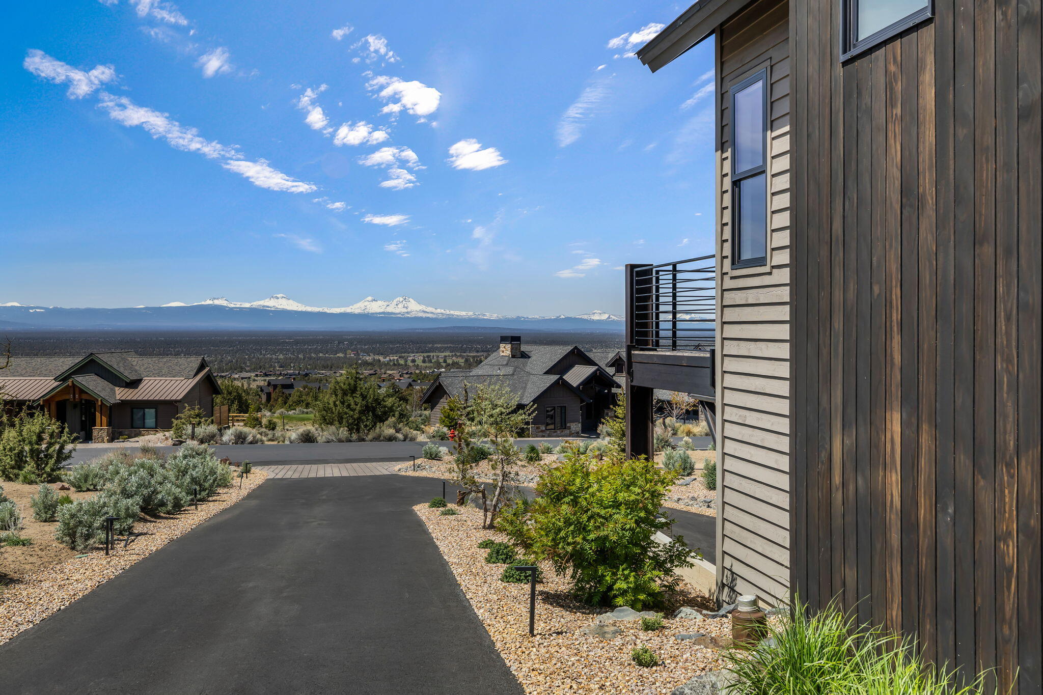 Powell Butte, Oregon, 97753, United States, 4 Bedrooms Bedrooms, ,5 BathroomsBathrooms,Residential,For Sale,1804820