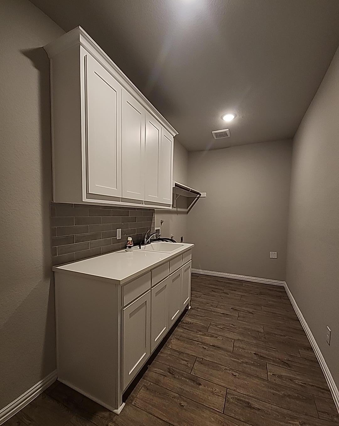 Farmersville, Texas, 75442, United States, 3 Bedrooms Bedrooms, ,3 BathroomsBathrooms,Residential,For Sale,1982491