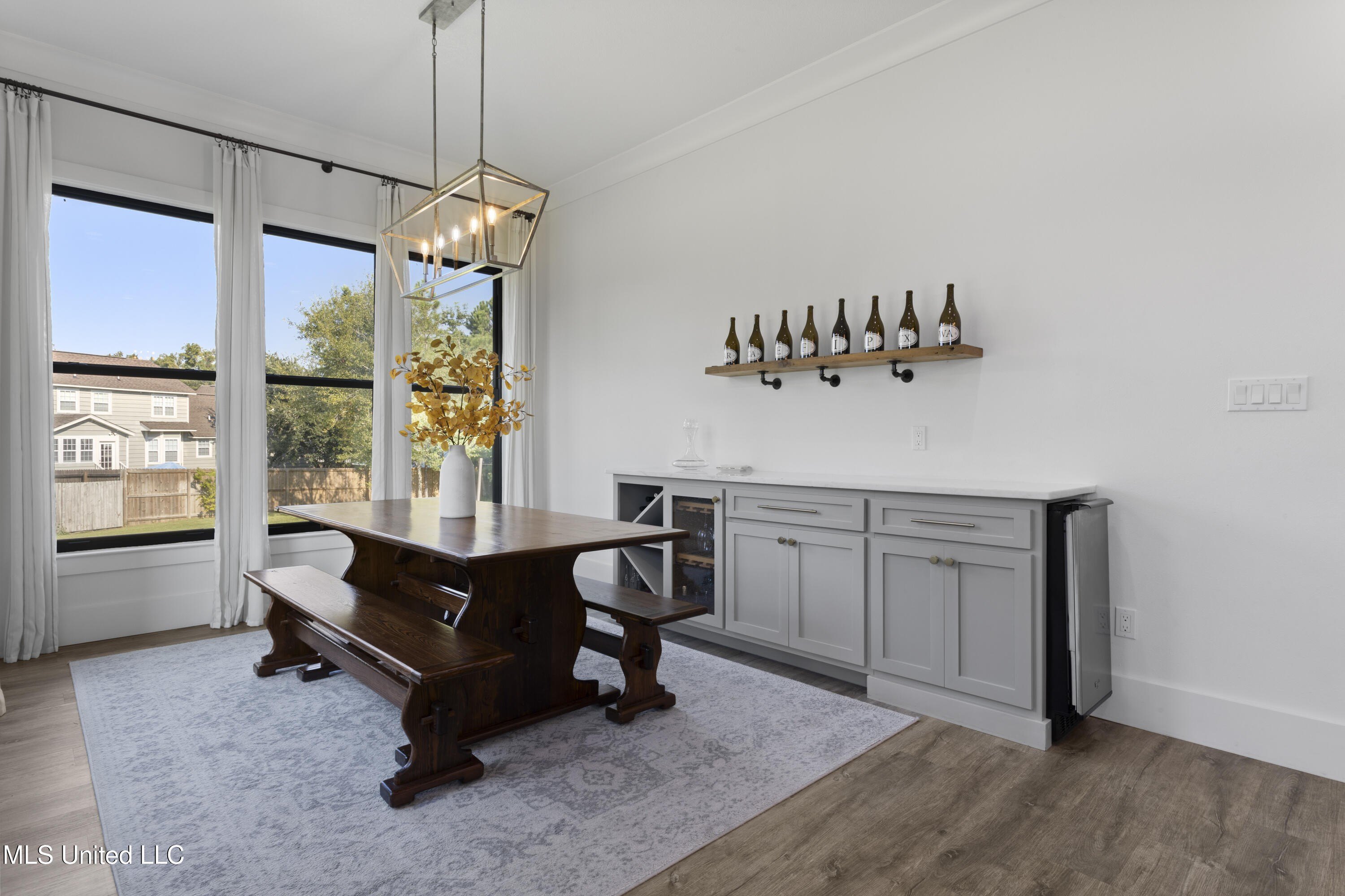 Biloxi, Mississippi, 39531, United States, 4 Bedrooms Bedrooms, ,4 BathroomsBathrooms,Residential,For Sale,1978703