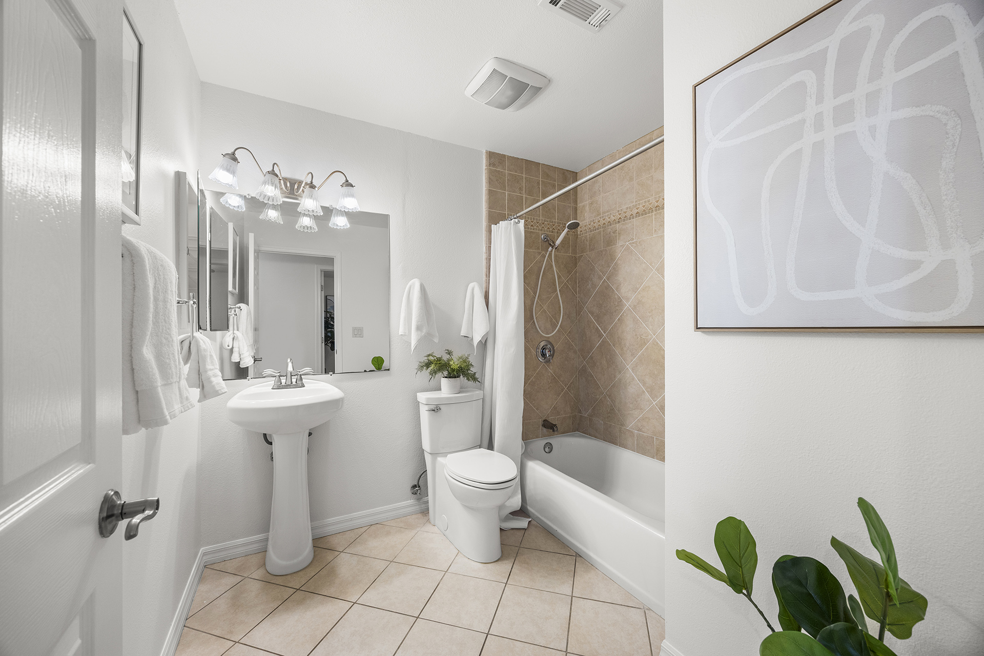 Anaheim, California, 92807, United States, 3 Bedrooms Bedrooms, ,2 BathroomsBathrooms,Residential,For Sale,1889806