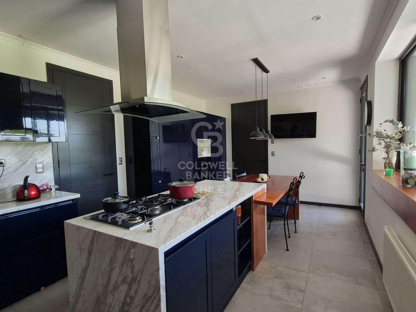 Colina, Chile, 4 Bedrooms Bedrooms, ,4 BathroomsBathrooms,Residential,For Sale,1957216