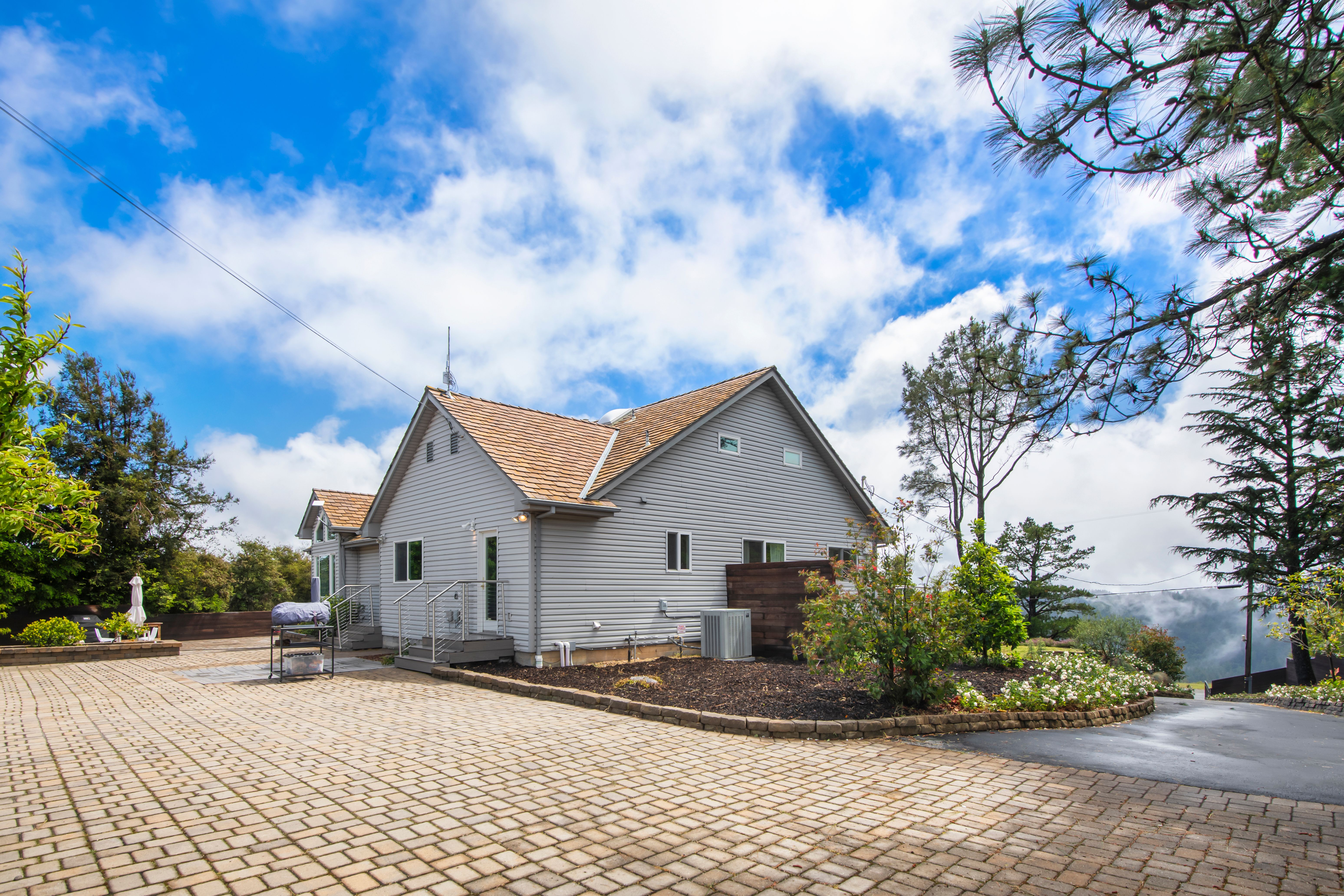  STUNNING, SERENE SARATOGA - 物件實景