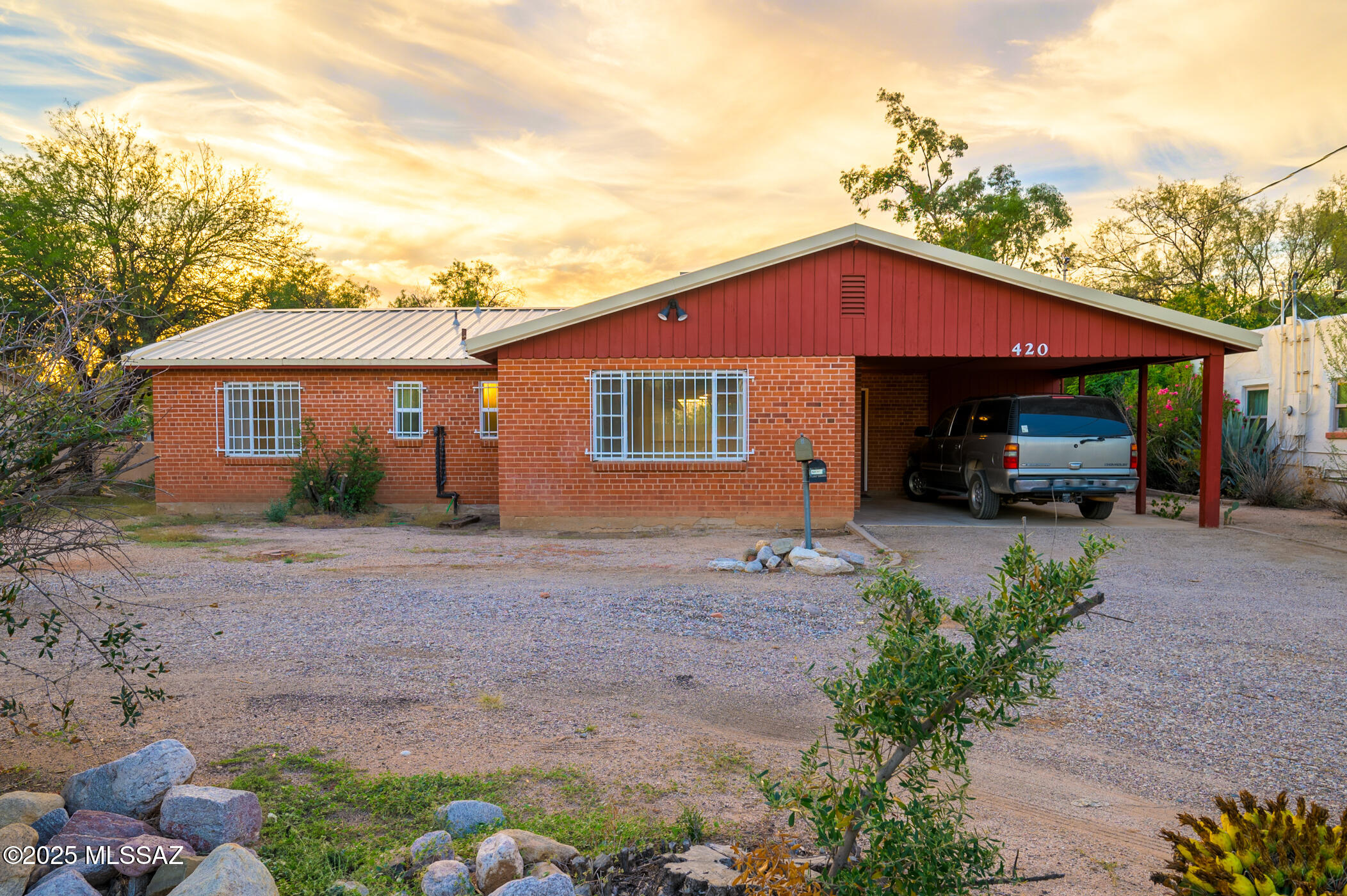 Tucson, Arizona, 85716, United States, 4 Bedrooms Bedrooms, ,4 BathroomsBathrooms,Residential,For Sale,1994782