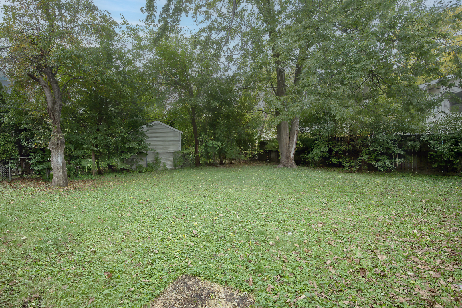 Glenview, Illinois, 60025, United States, 5 Bedrooms Bedrooms, ,3 BathroomsBathrooms,Residential,For Sale,1995942