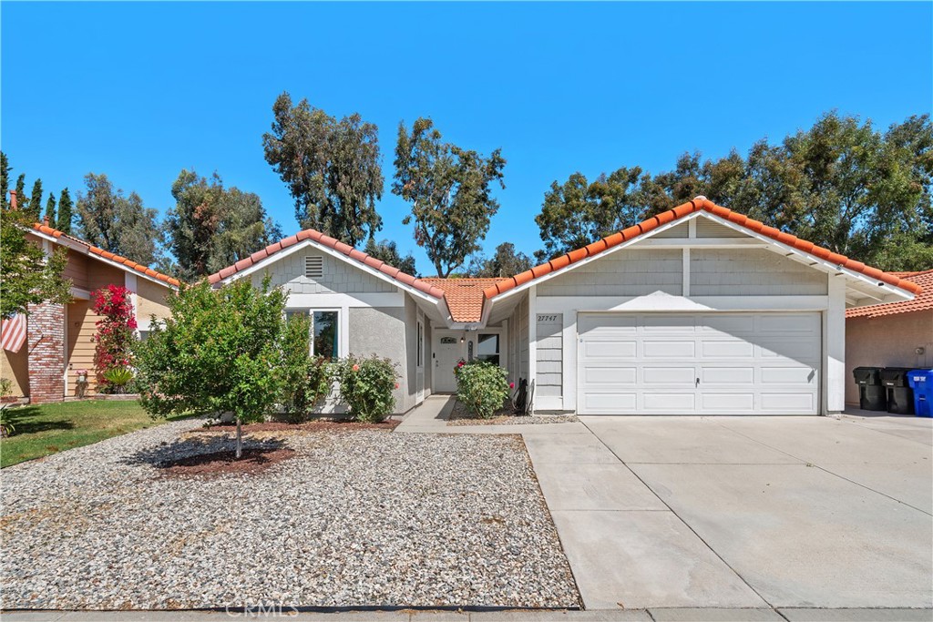 Castaic, California, 91384, United States, 4 Bedrooms Bedrooms, ,2 BathroomsBathrooms,Residential,For Sale,1896479