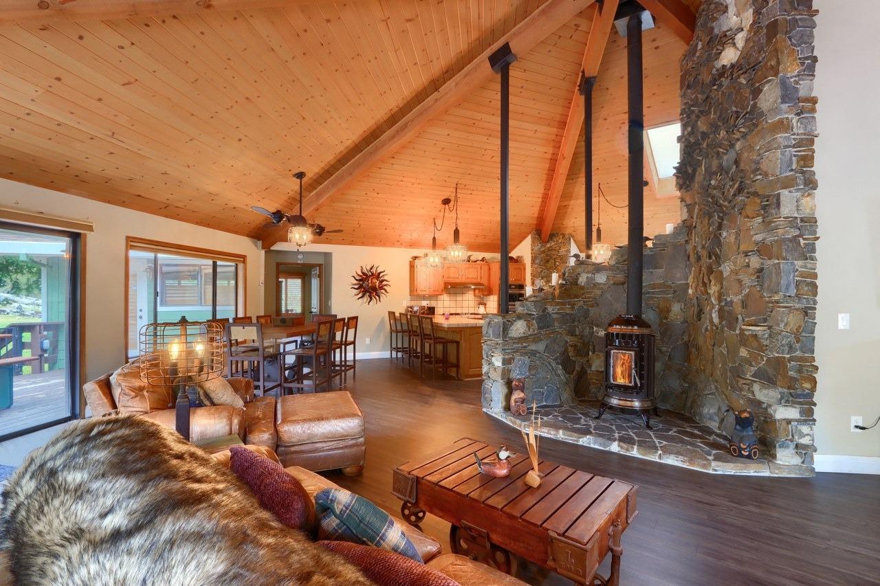 Ahwahnee, California, 93601, United States, 3 Bedrooms Bedrooms, ,2 BathroomsBathrooms,Residential,For Sale,1763270