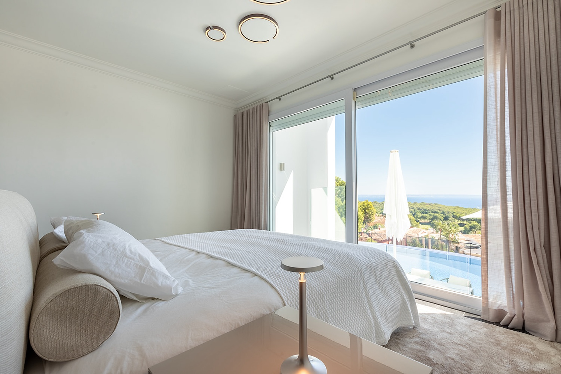  Mediterranean villa with pool and sea views in Bendinat - 物件實景