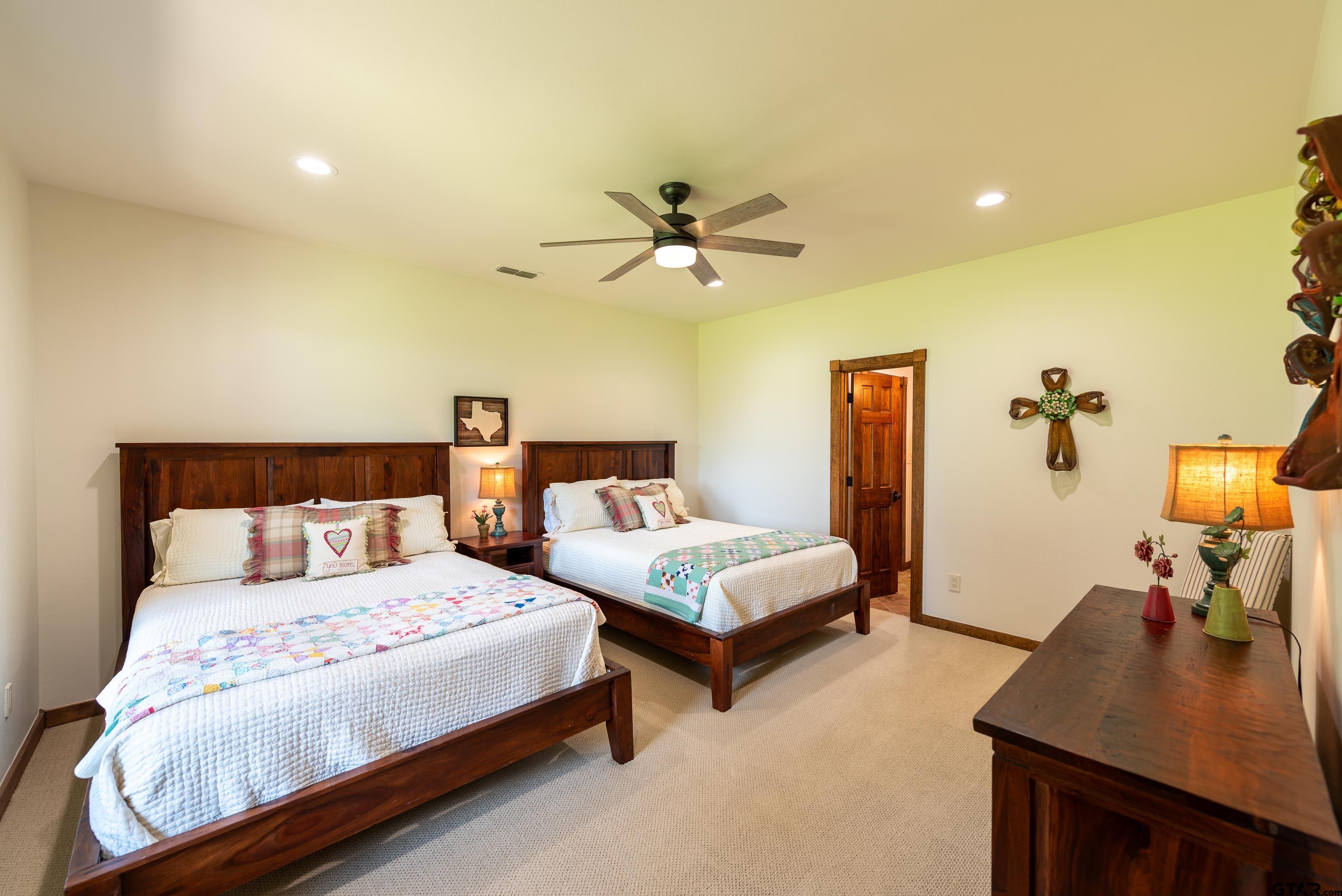 Scroggins, Texas, 75480, United States, 4 Bedrooms Bedrooms, ,5 BathroomsBathrooms,Residential,For Sale,1981840