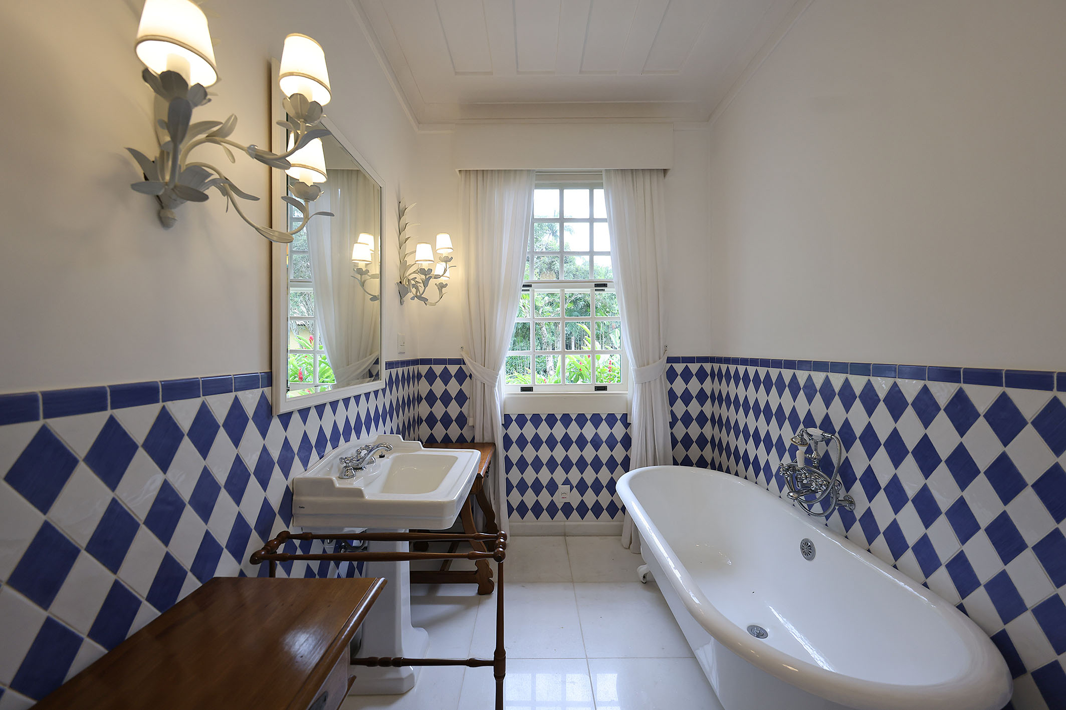  Renovated Farm with an Impressive Main Residence and Complete Infrastructure - 物件實景