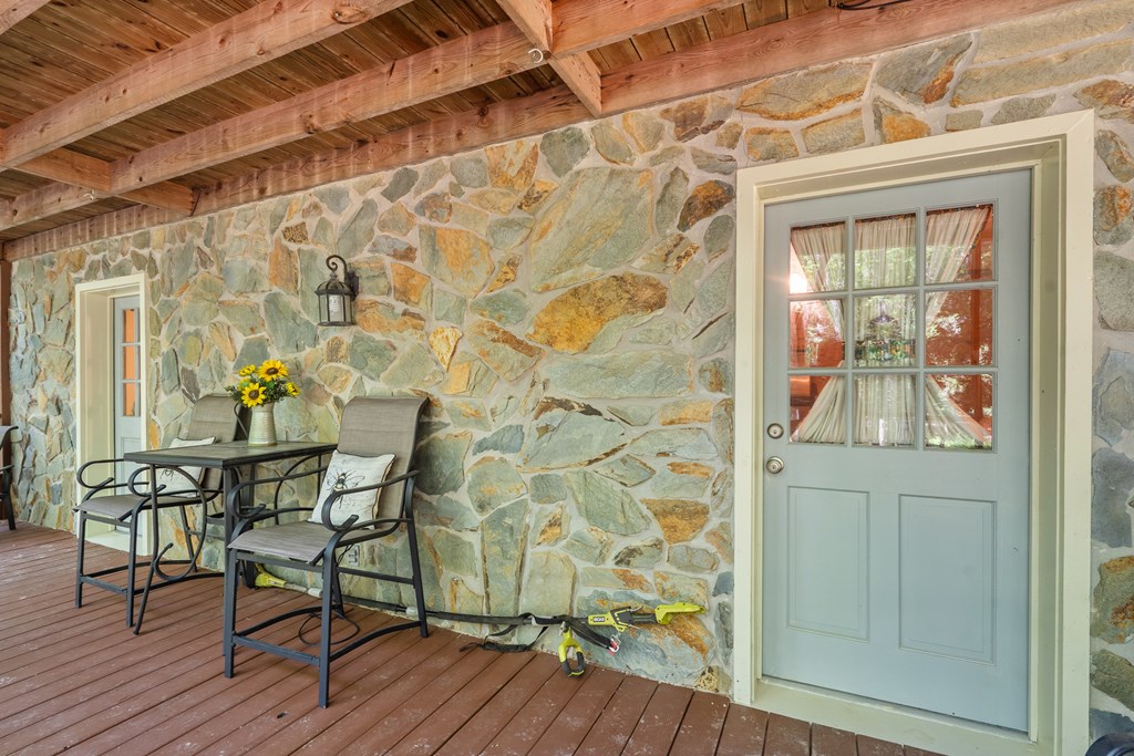 Blue Ridge, Georgia, 30513, United States, 3 Bedrooms Bedrooms, ,2 BathroomsBathrooms,Residential,For Sale,1977704