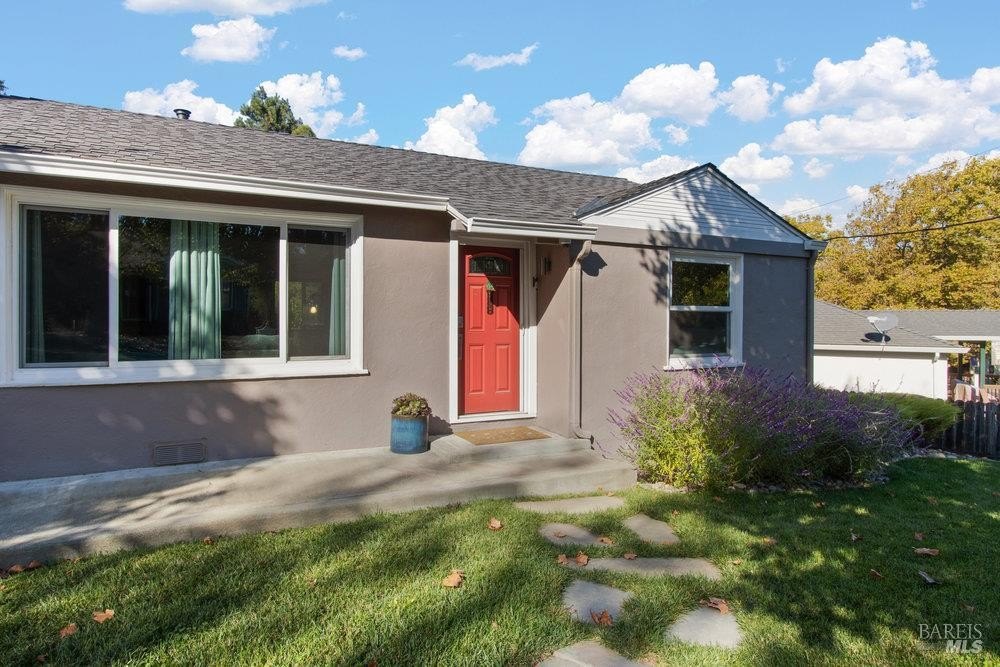 Benicia, California, 94510, United States, 2 Bedrooms Bedrooms, ,1 BathroomBathrooms,Residential,For Sale,1966169