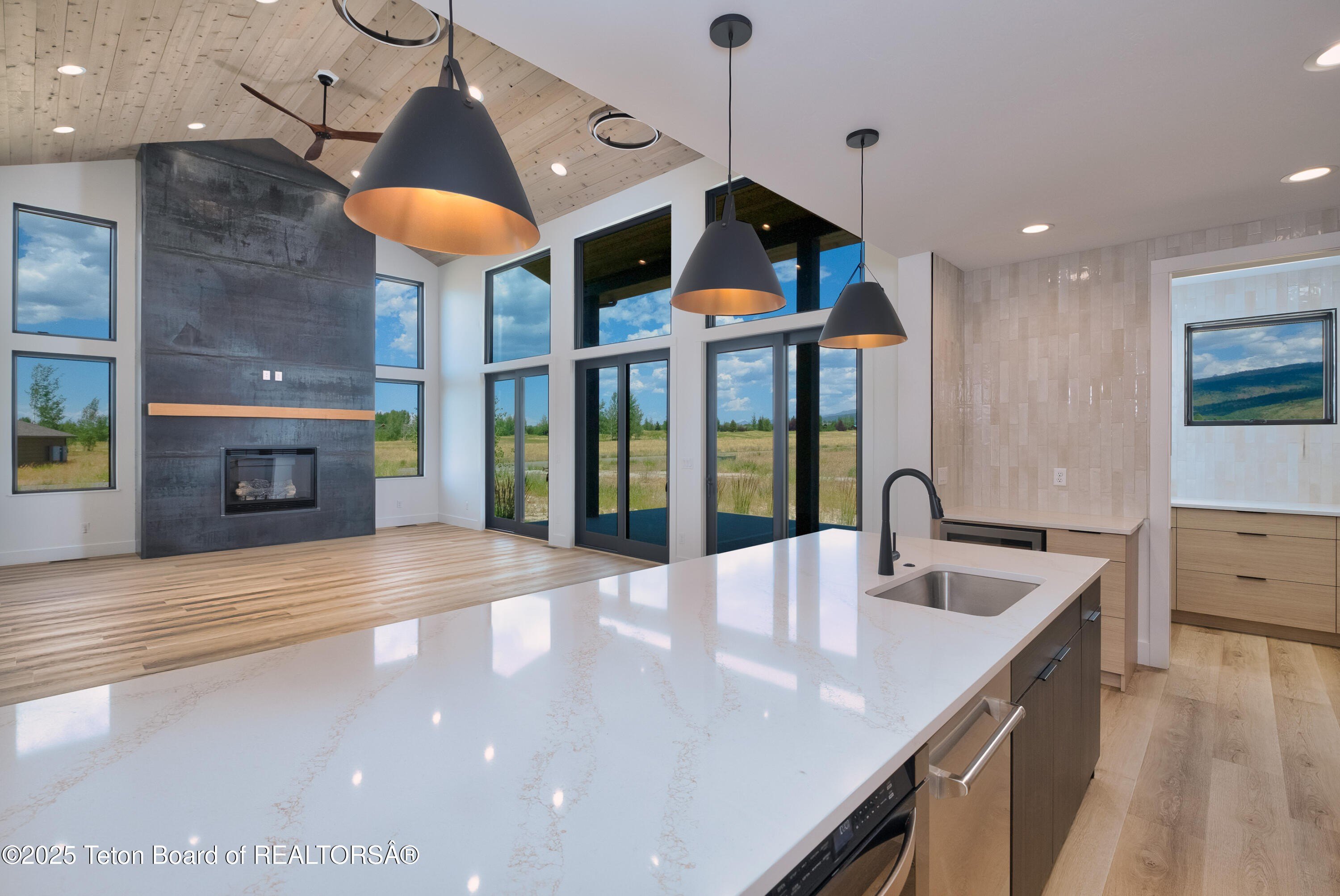 Victor, Idaho, 83455, United States, 4 Bedrooms Bedrooms, ,4 BathroomsBathrooms,Residential,For Sale,1979120