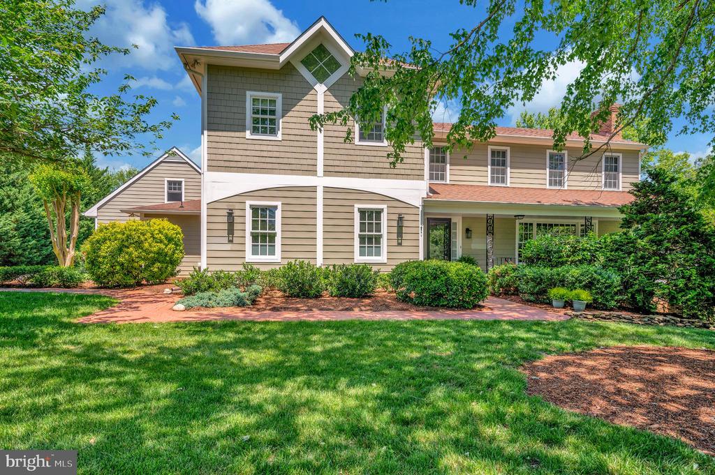 Fredericksburg, Virginia, 22405, United States, 5 Bedrooms Bedrooms, ,5 BathroomsBathrooms,Residential,For Sale,1825163