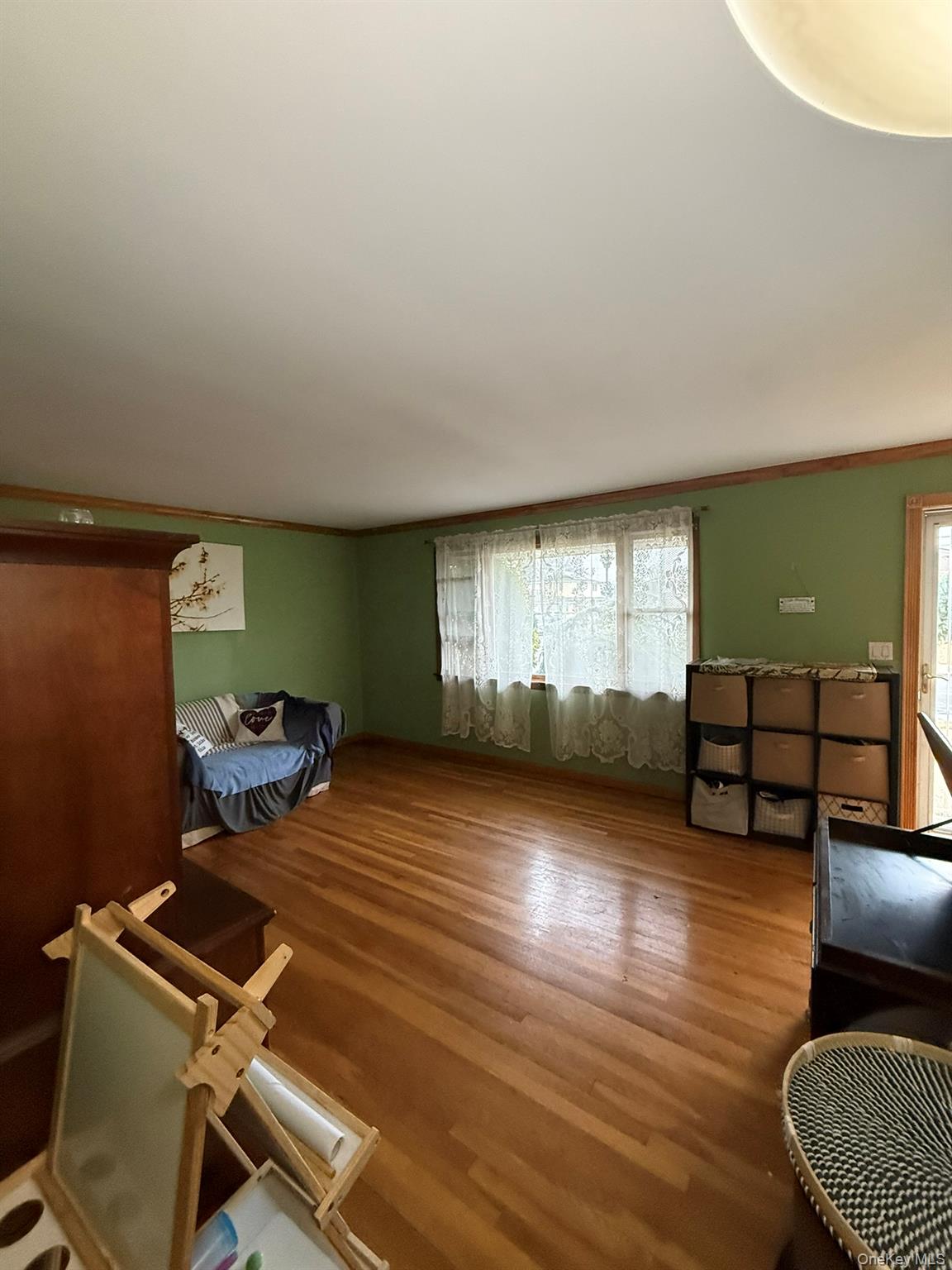 Levittown, New York, 11756, United States, 4 Bedrooms Bedrooms, ,2 BathroomsBathrooms,Residential,For Sale,2008585