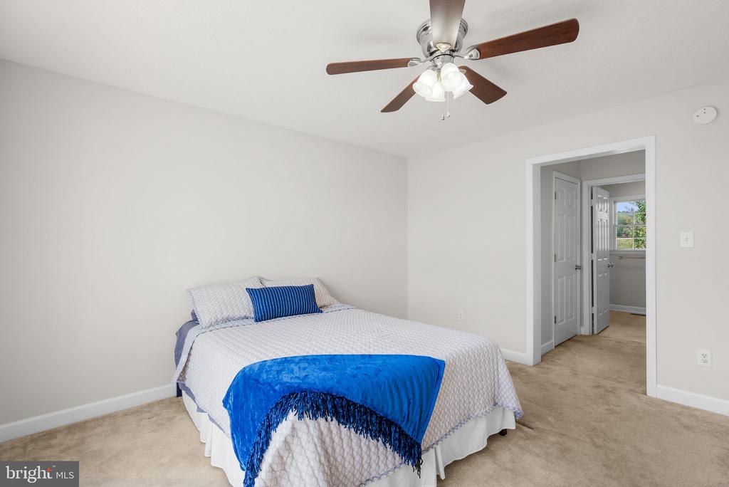 Frederick, Maryland, 21703, United States, 3 Bedrooms Bedrooms, ,3 BathroomsBathrooms,Residential,For Sale,1935163