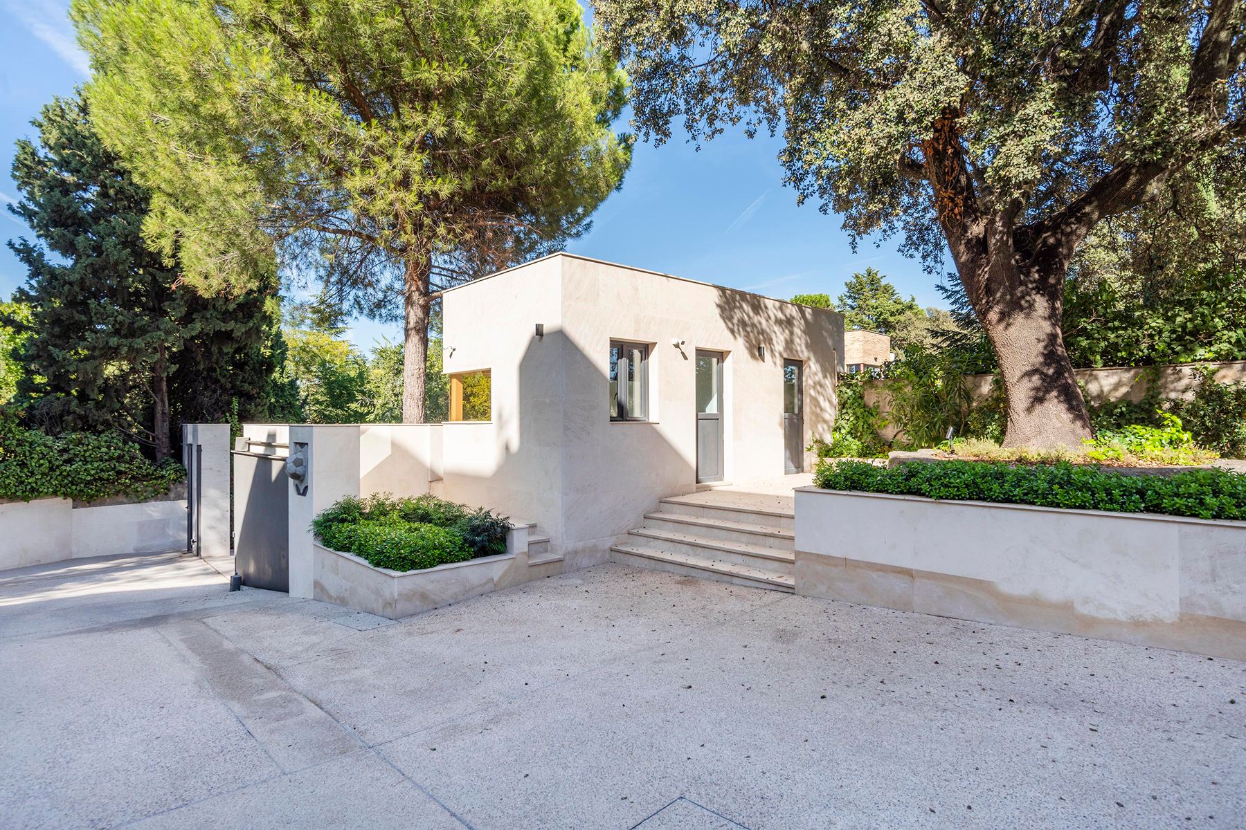  Contemporary villa with exceptional privacy in La Moraleja - 物件實景