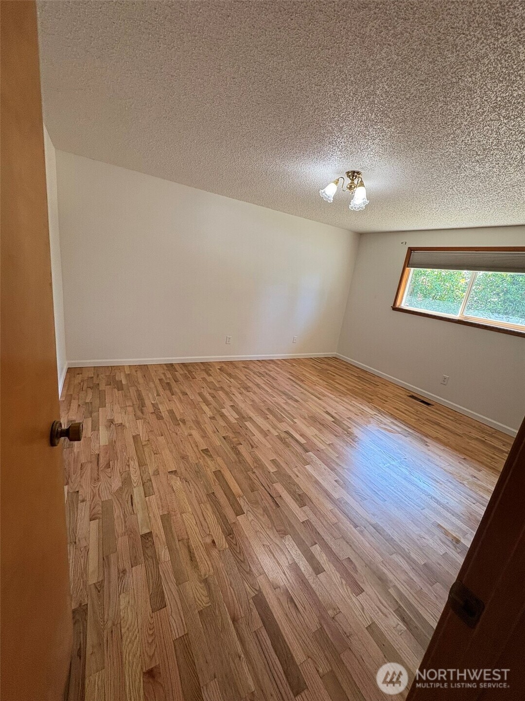 Tacoma, Washington, 98498, United States, 4 Bedrooms Bedrooms, ,3 BathroomsBathrooms,Residential,For Sale,1951496