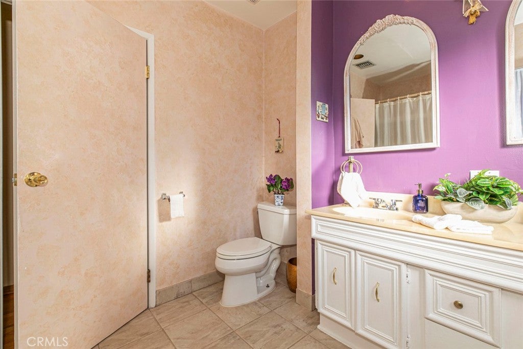 Sunland, California, 91040, United States, 3 Bedrooms Bedrooms, ,2 BathroomsBathrooms,Residential,For Sale,1997333