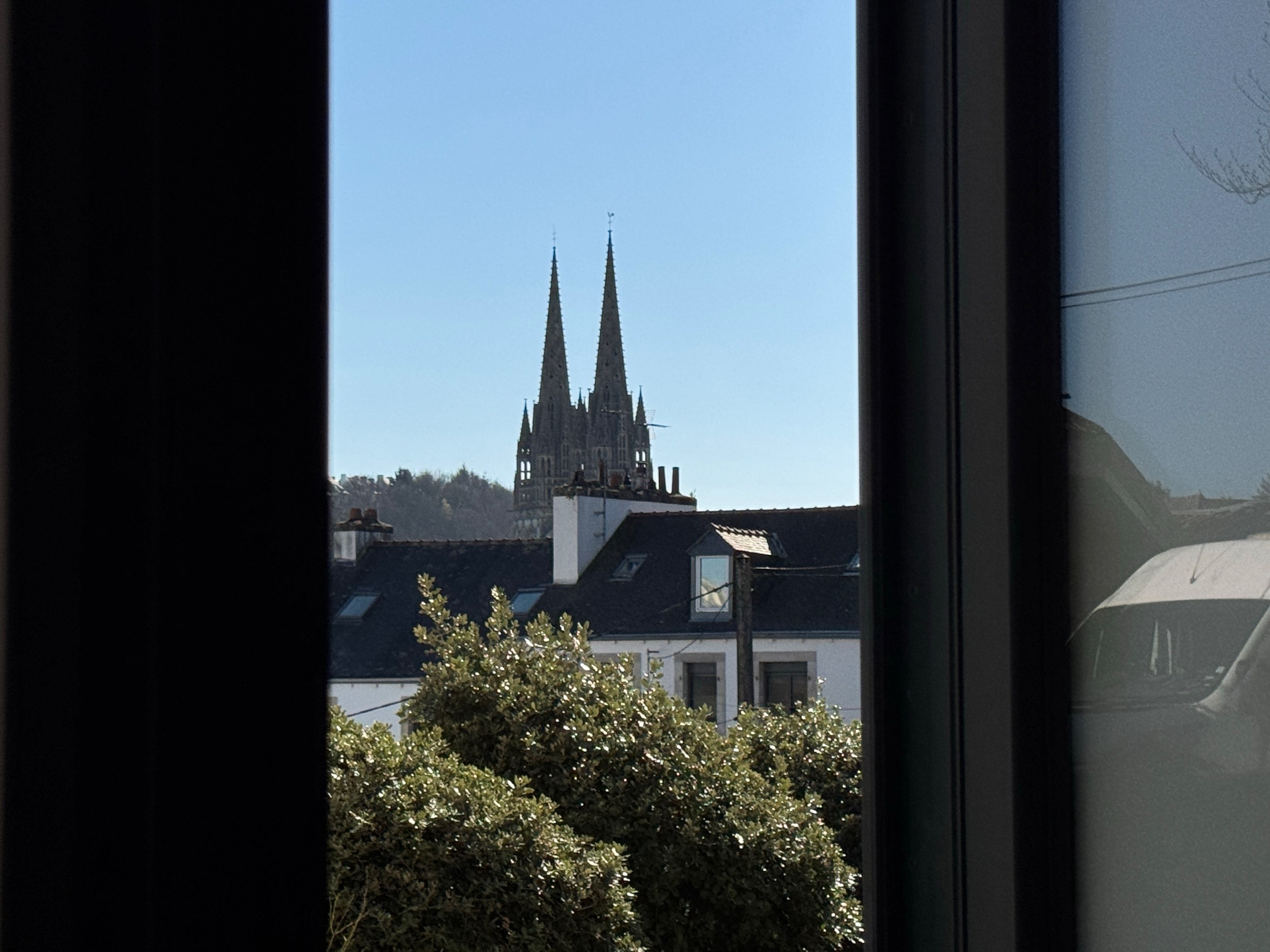  QUIMPER , A REINVENTED HOUSE OF CHARACTER AND TWO APPARTEMENTS - 物件實景