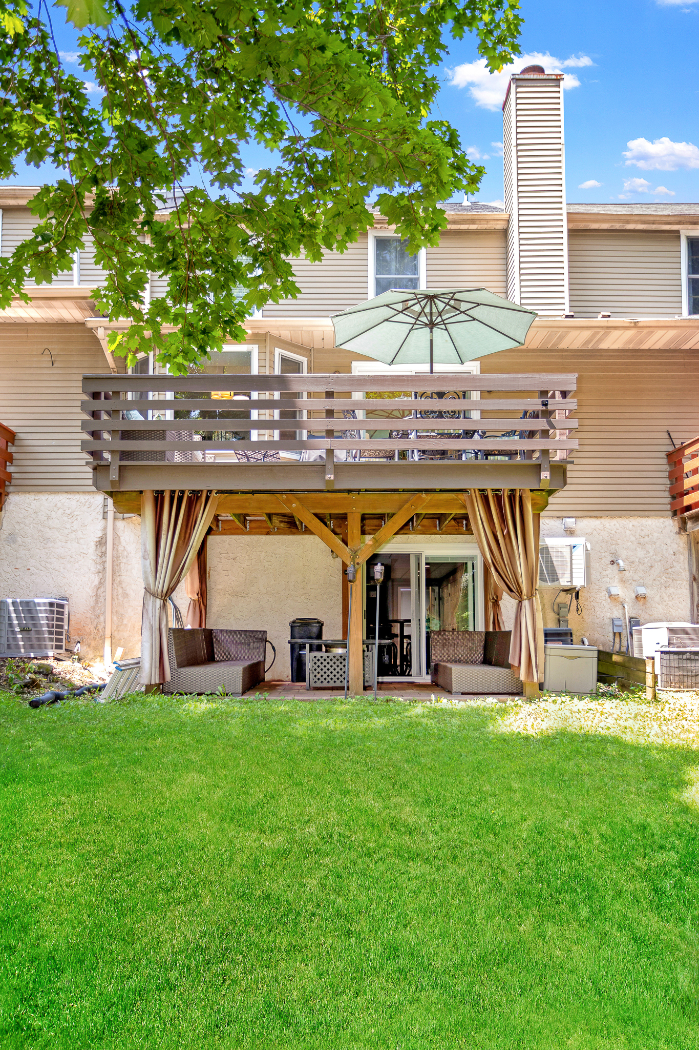 SOUTHAMPTON, Pennsylvania, 18966, United States, 4 Bedrooms Bedrooms, ,3 BathroomsBathrooms,Residential,For Sale,1921859